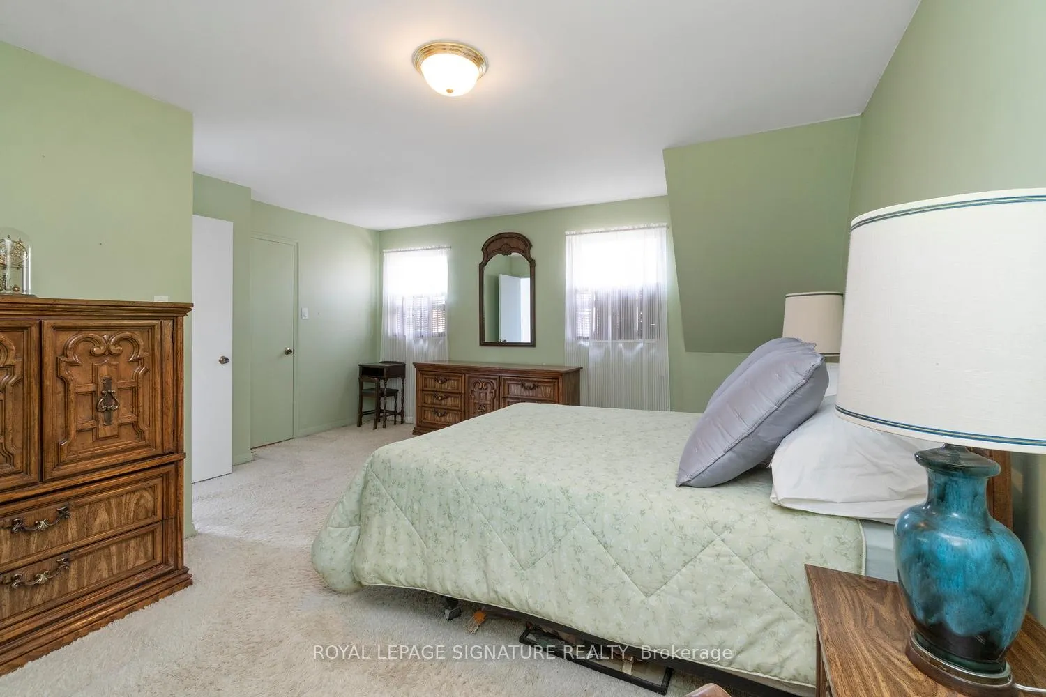 Photo 14 of 581 Stonebridge Lane N, Pickering, West Shore — HOMEH