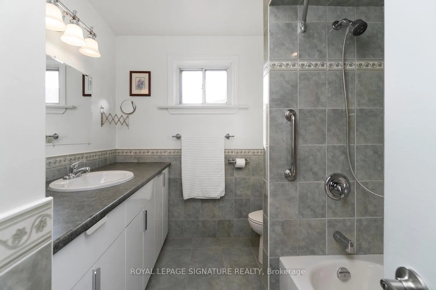 Photo 15 of 581 Stonebridge Lane N, Pickering, West Shore — HOMEH