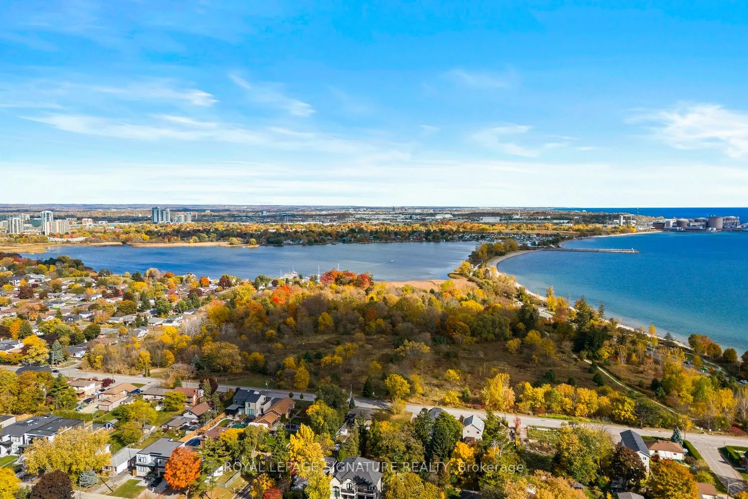 Photo 23 of 581 Stonebridge Lane N, Pickering, West Shore — HOMEH