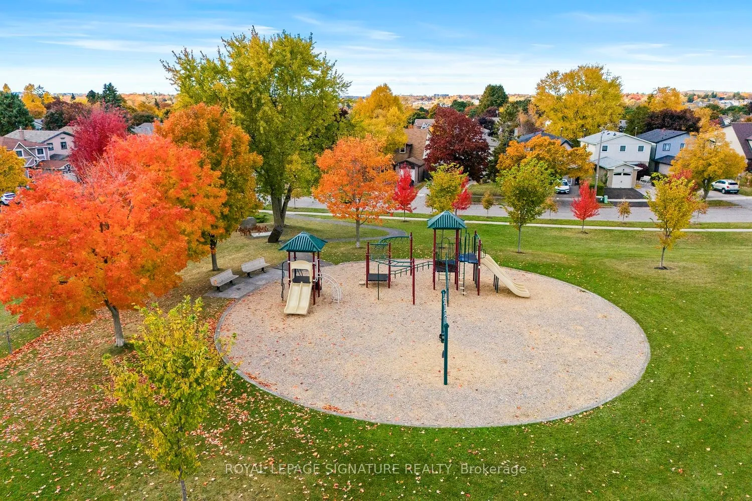 Photo 25 of 581 Stonebridge Lane N, Pickering, West Shore — HOMEH