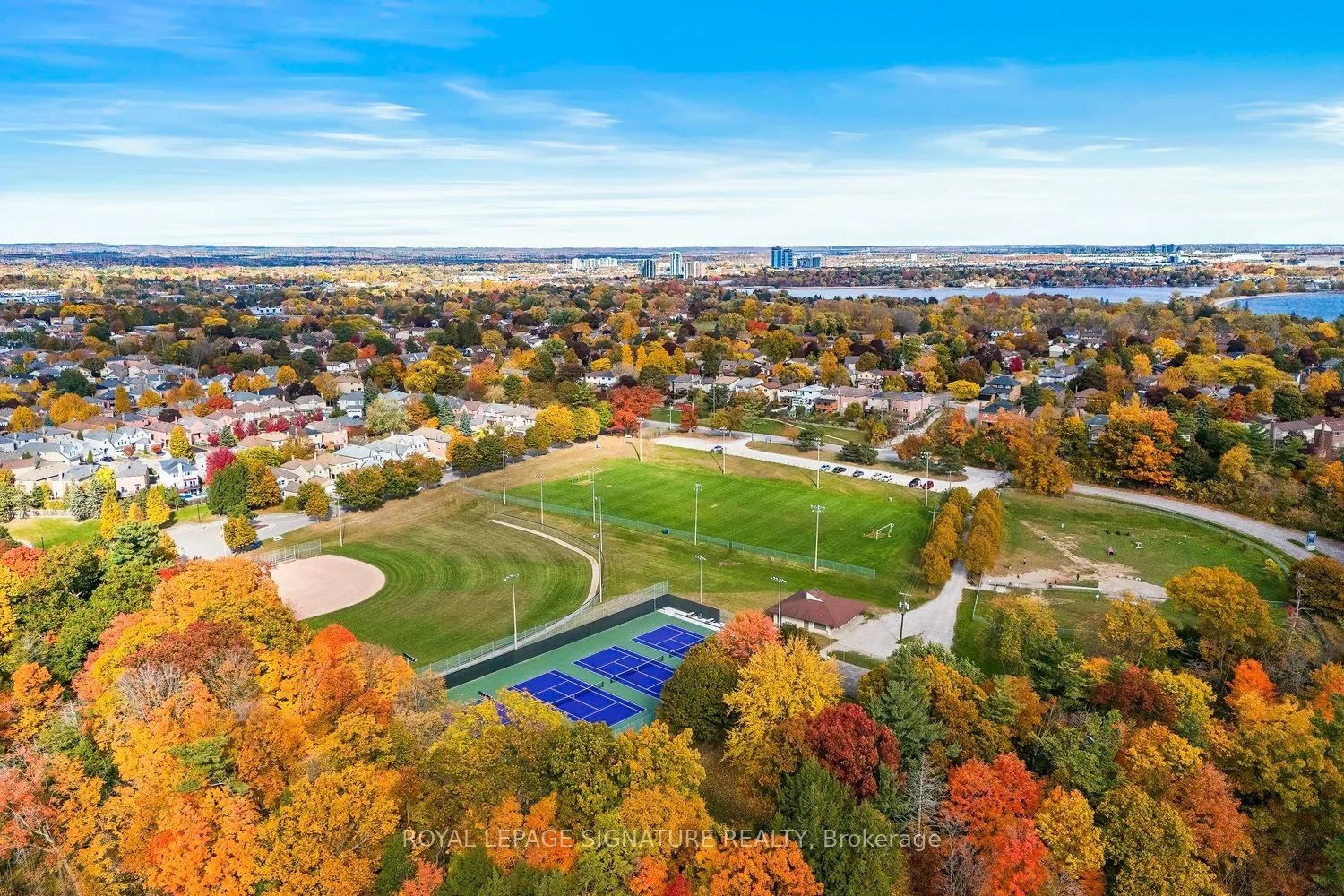Photo 29 of 581 Stonebridge Lane N, Pickering, West Shore — HOMEH
