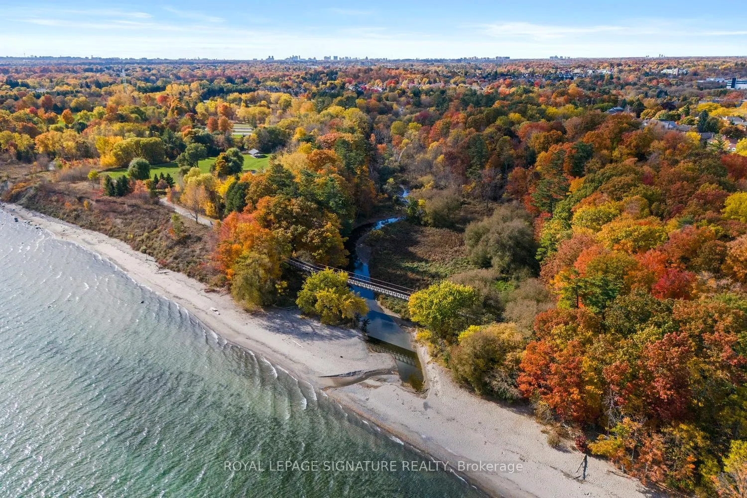 Photo 32 of 581 Stonebridge Lane N, Pickering, West Shore — HOMEH