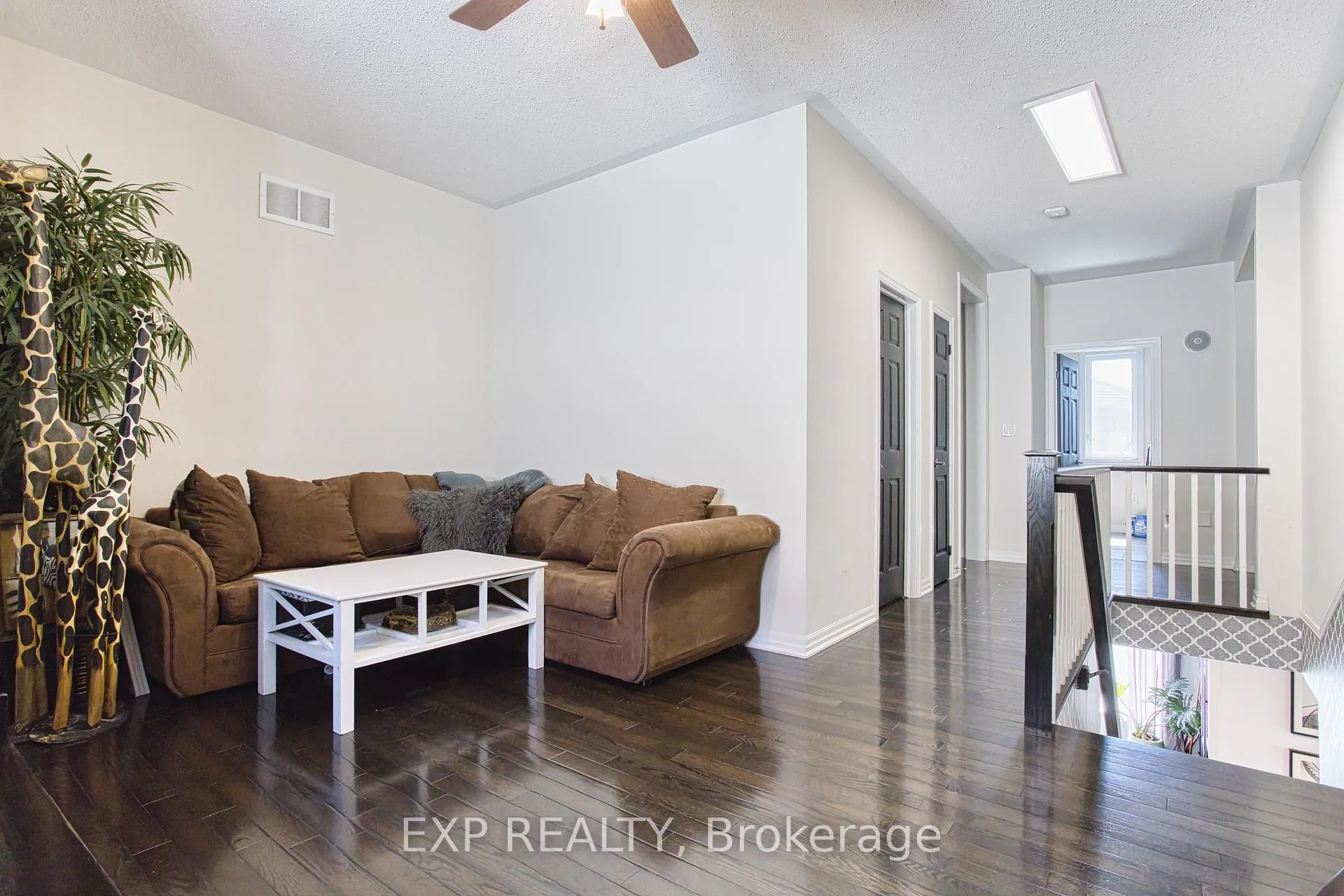Photo 28 of 261 Montreal Circle, Hamilton, Stoney Creek — HOMEH