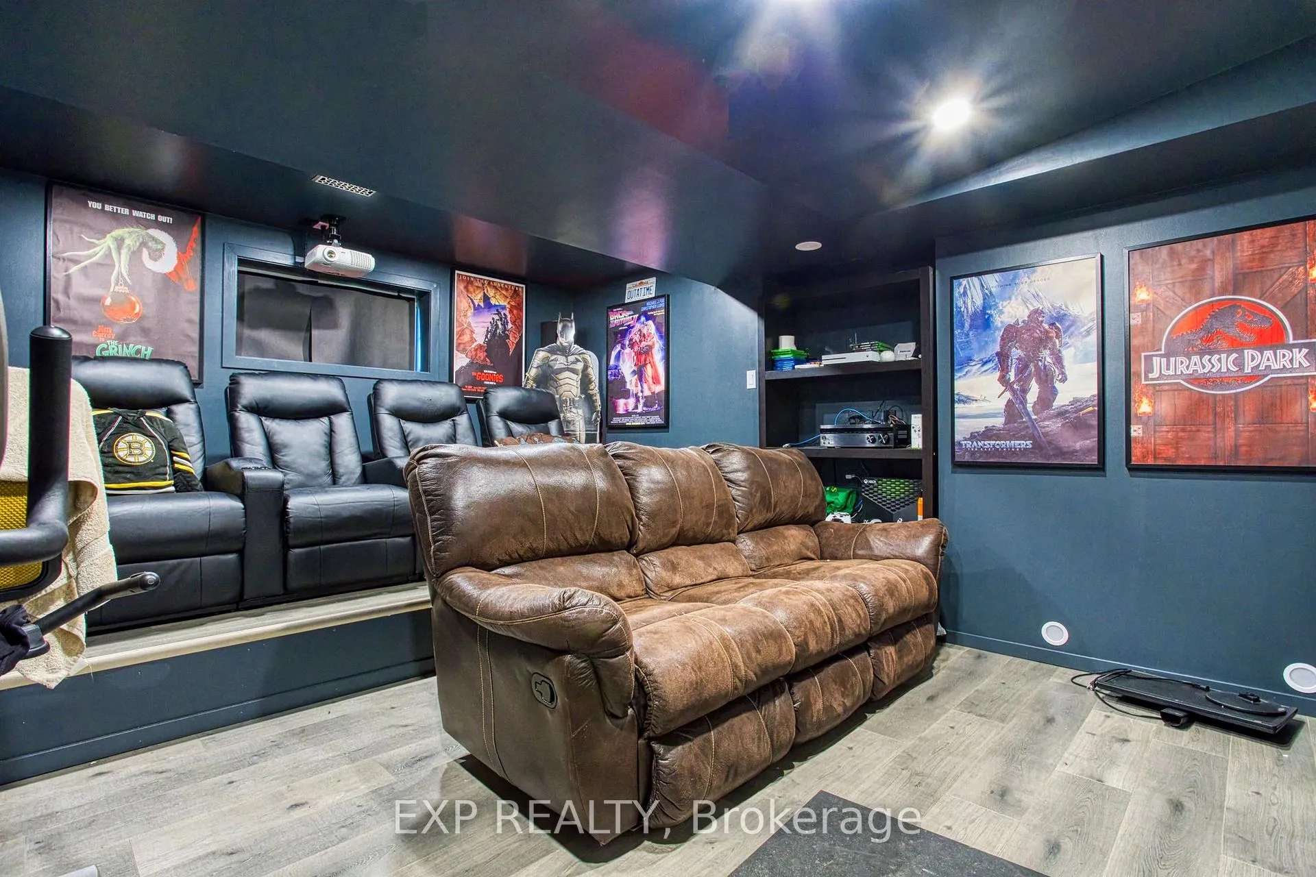 Photo 29 of 261 Montreal Circle, Hamilton, Stoney Creek — HOMEH