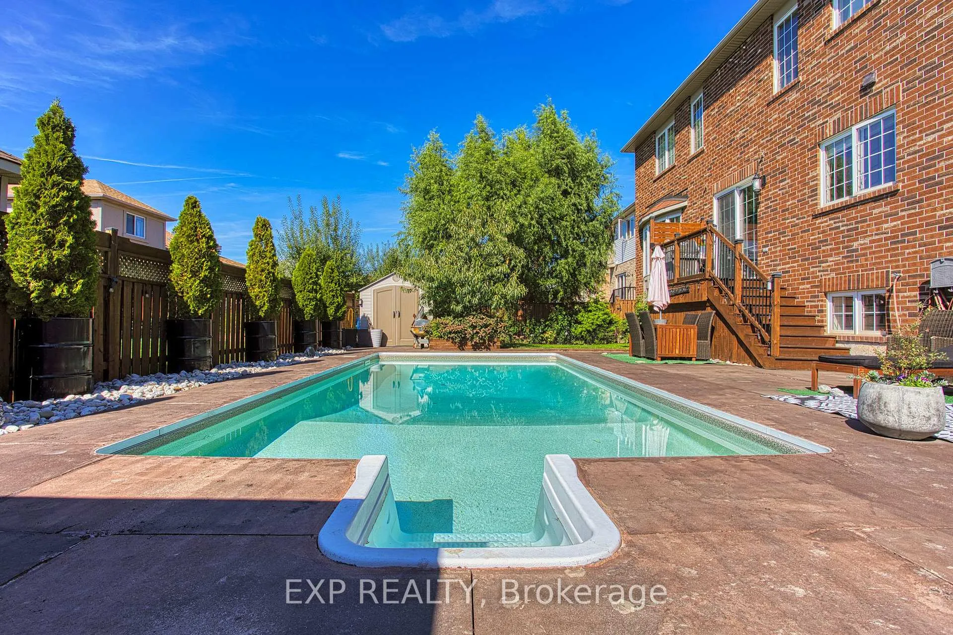 Photo 35 of 261 Montreal Circle, Hamilton, Stoney Creek — HOMEH