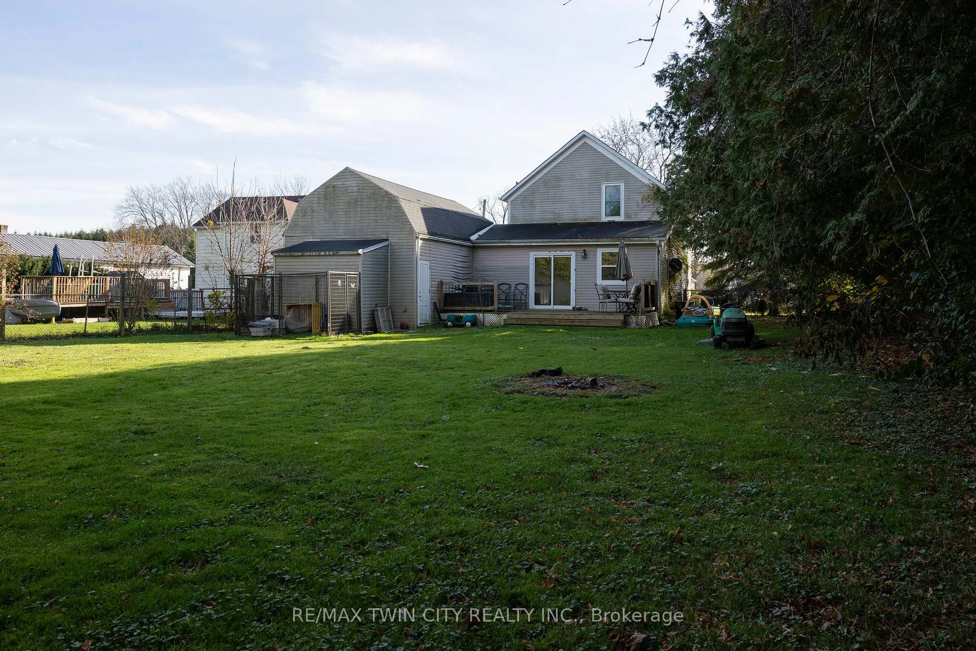 Photo 5 of 264 Oakland Road, Brant, Oakland — HOMEH