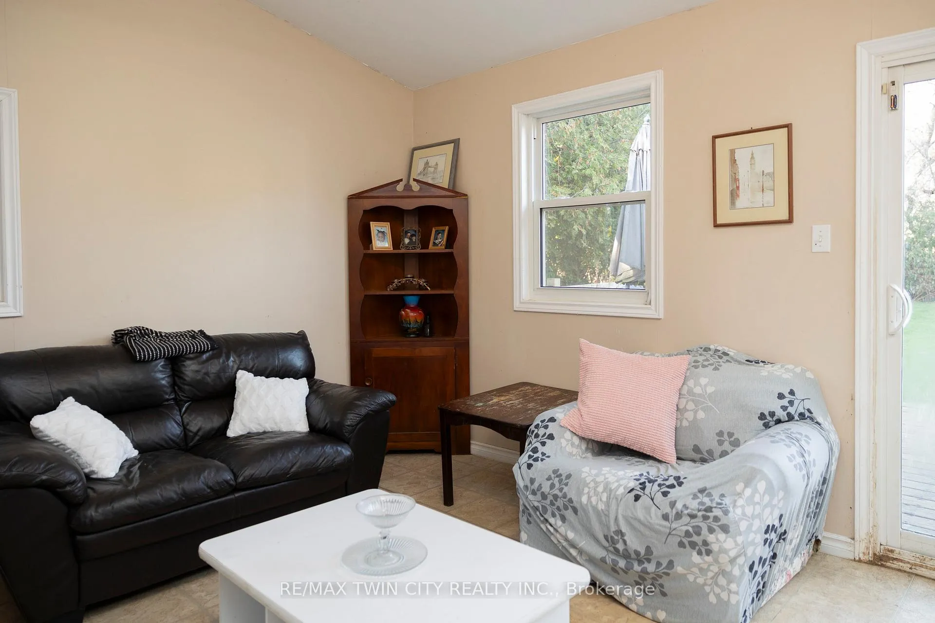 Photo 8 of 264 Oakland Road, Brant, Oakland — HOMEH