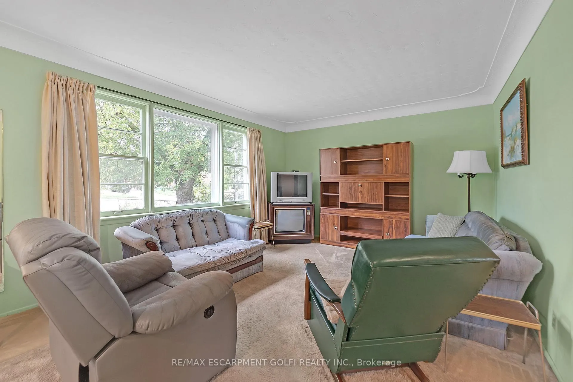 Photo 6 of 955 Lawrence Road, Hamilton, Rosedale — HOMEH