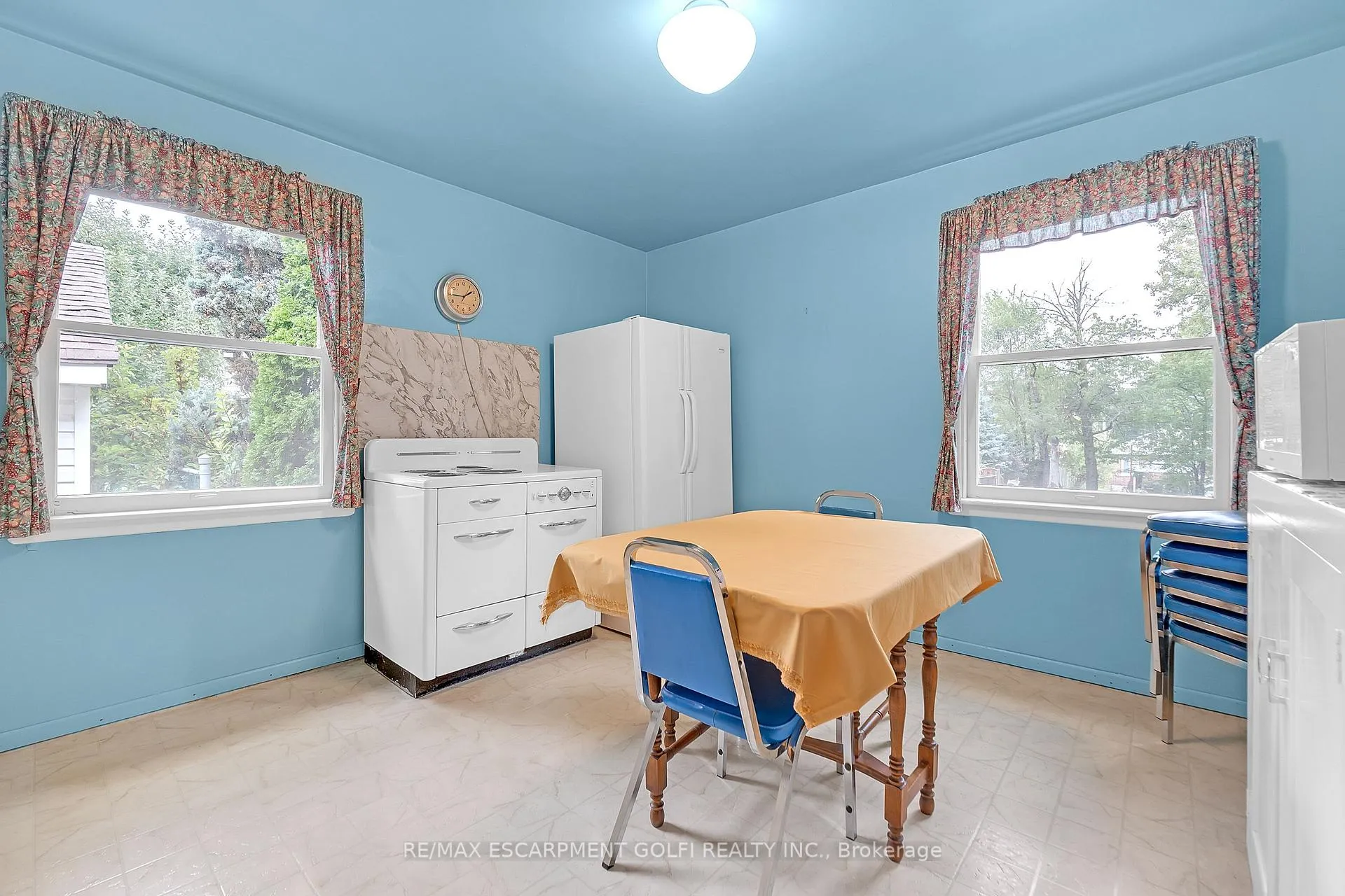 Photo 10 of 955 Lawrence Road, Hamilton, Rosedale — HOMEH