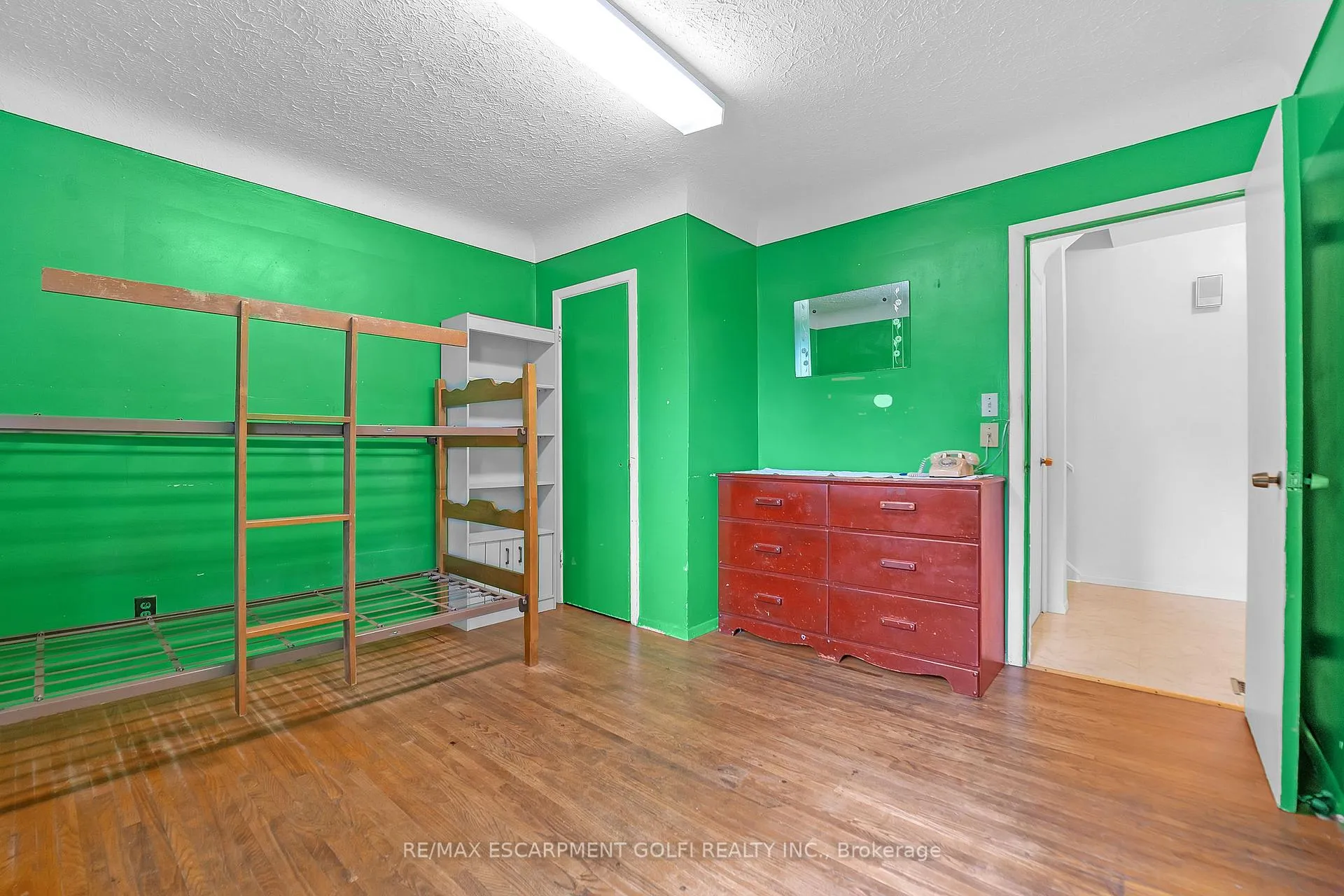 Photo 14 of 955 Lawrence Road, Hamilton, Rosedale — HOMEH