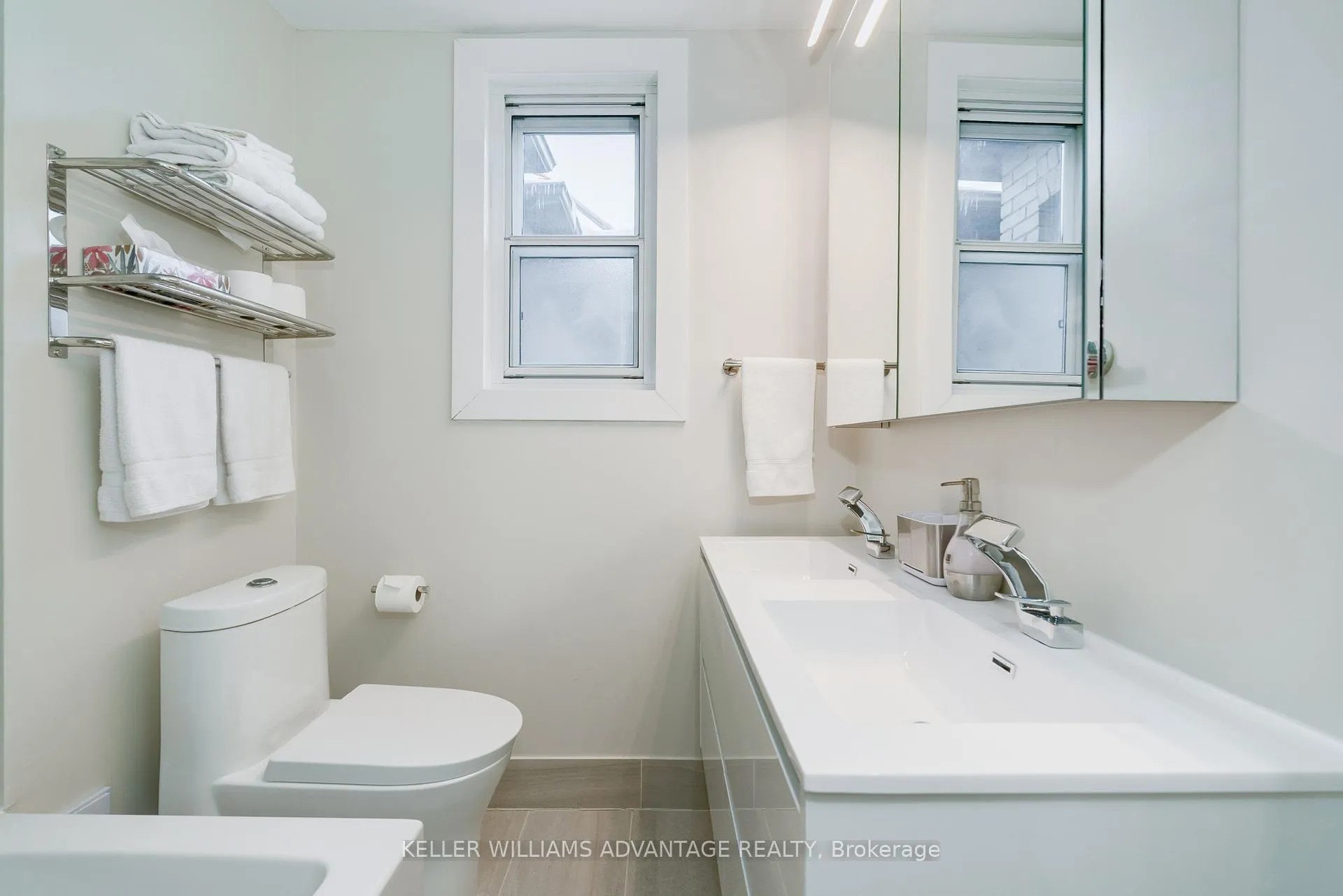 Photo 30 of 76 Sparkhall Avenue, Toronto, North Riverdale — HOMEH
