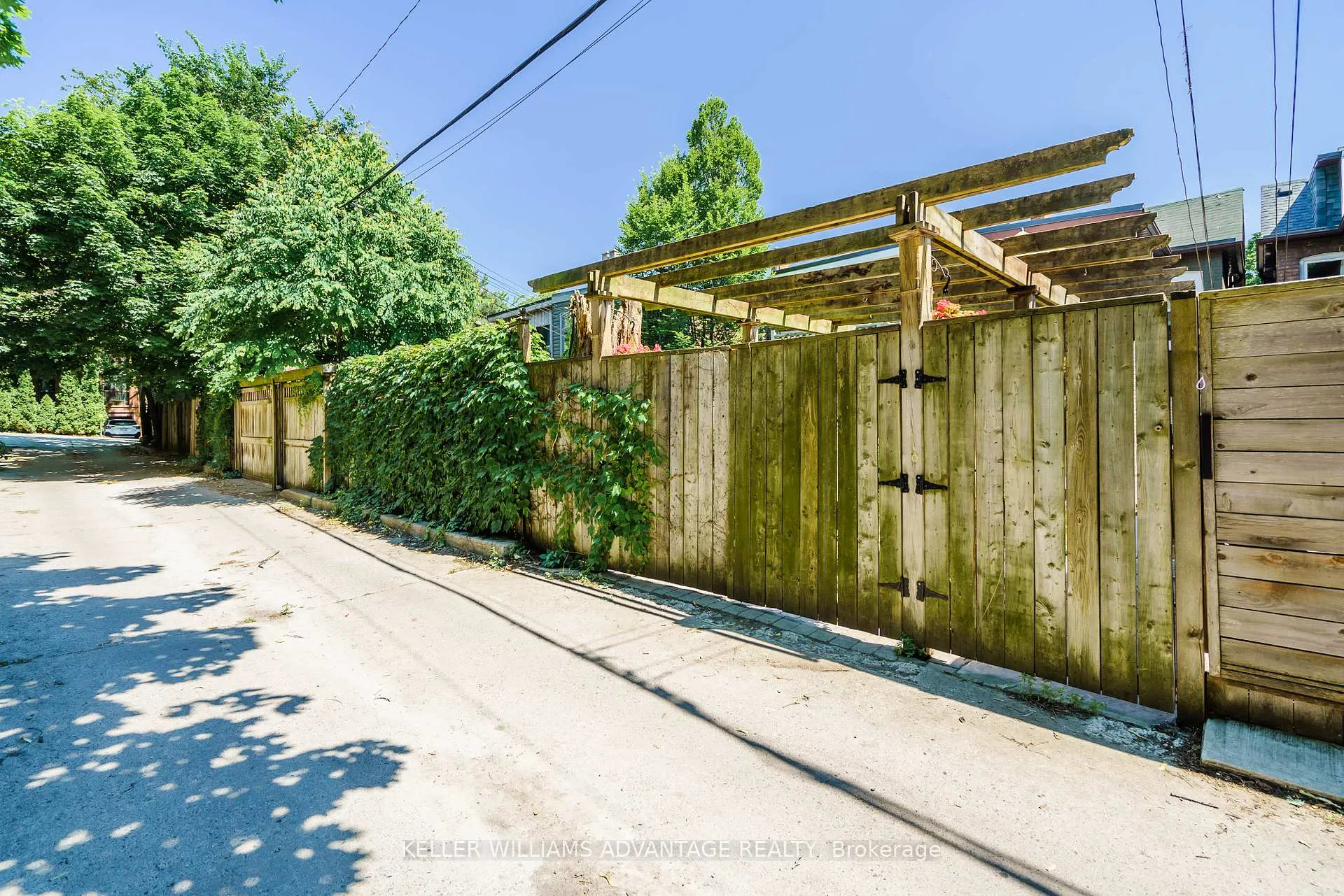 Photo 49 of 76 Sparkhall Avenue, Toronto, North Riverdale — HOMEH