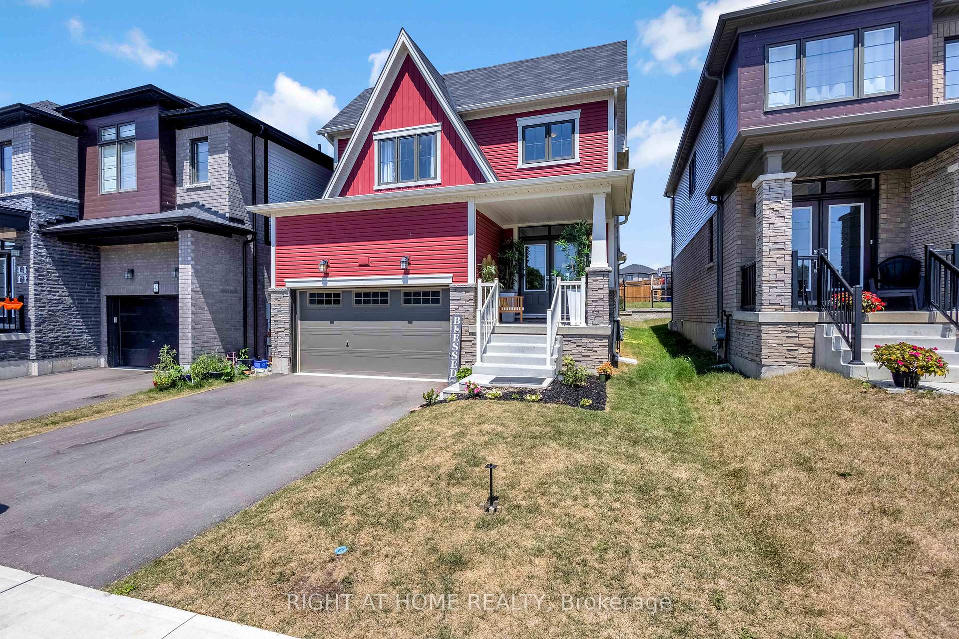 Photo 3 of 44 Santos Drive, Haldimand — HOMEH