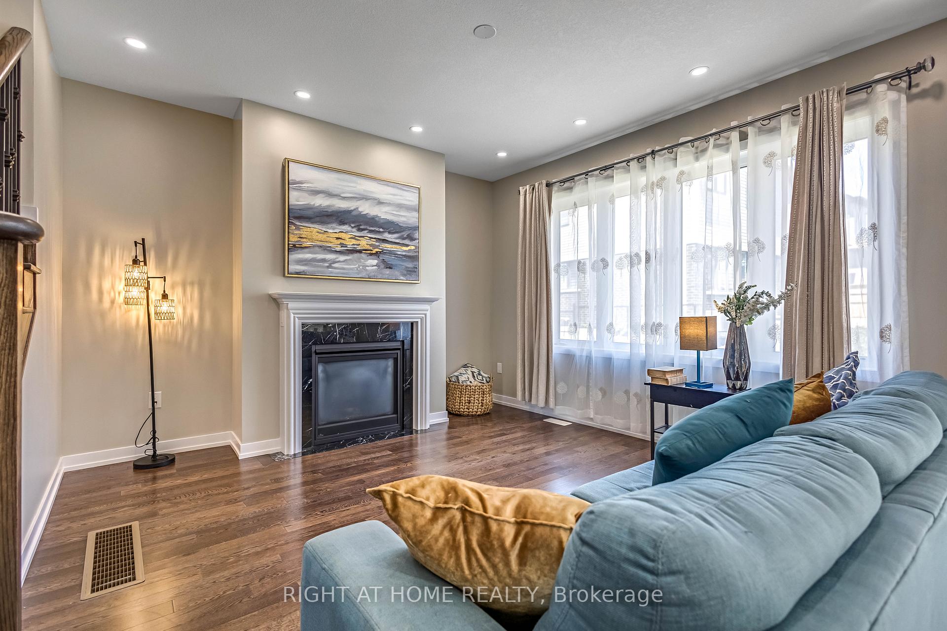 Photo 9 of 44 Santos Drive, Haldimand — HOMEH