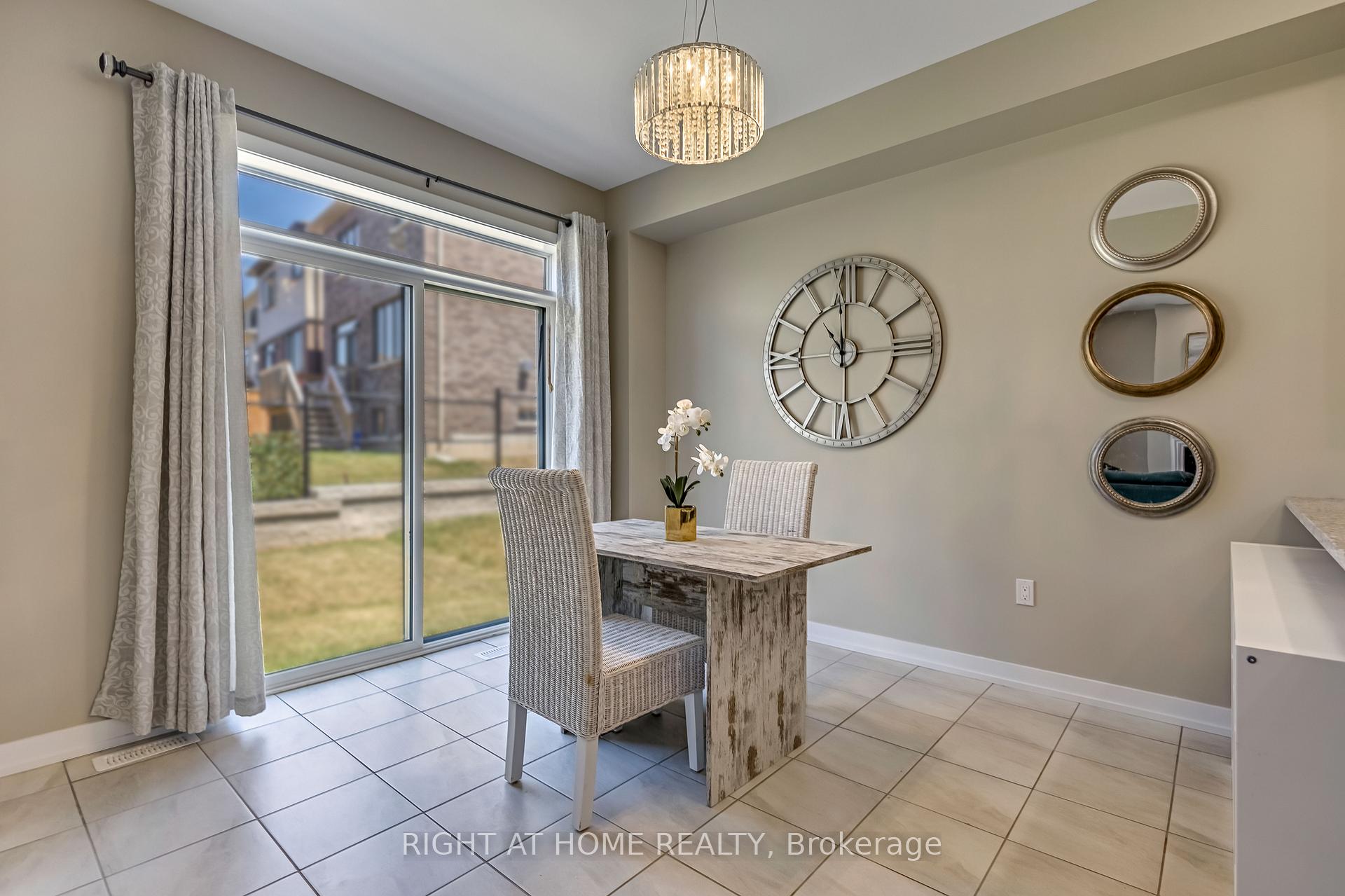Photo 15 of 44 Santos Drive, Haldimand — HOMEH