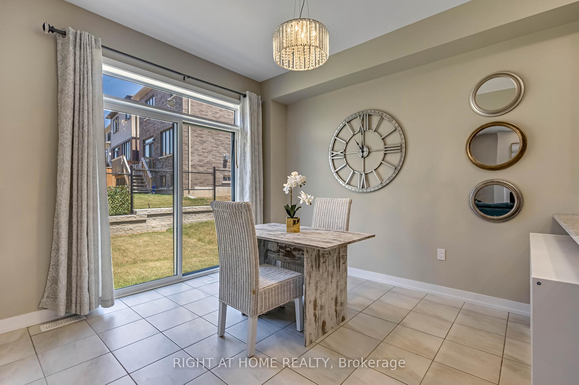 Photo 16 of 44 Santos Drive, Haldimand — HOMEH