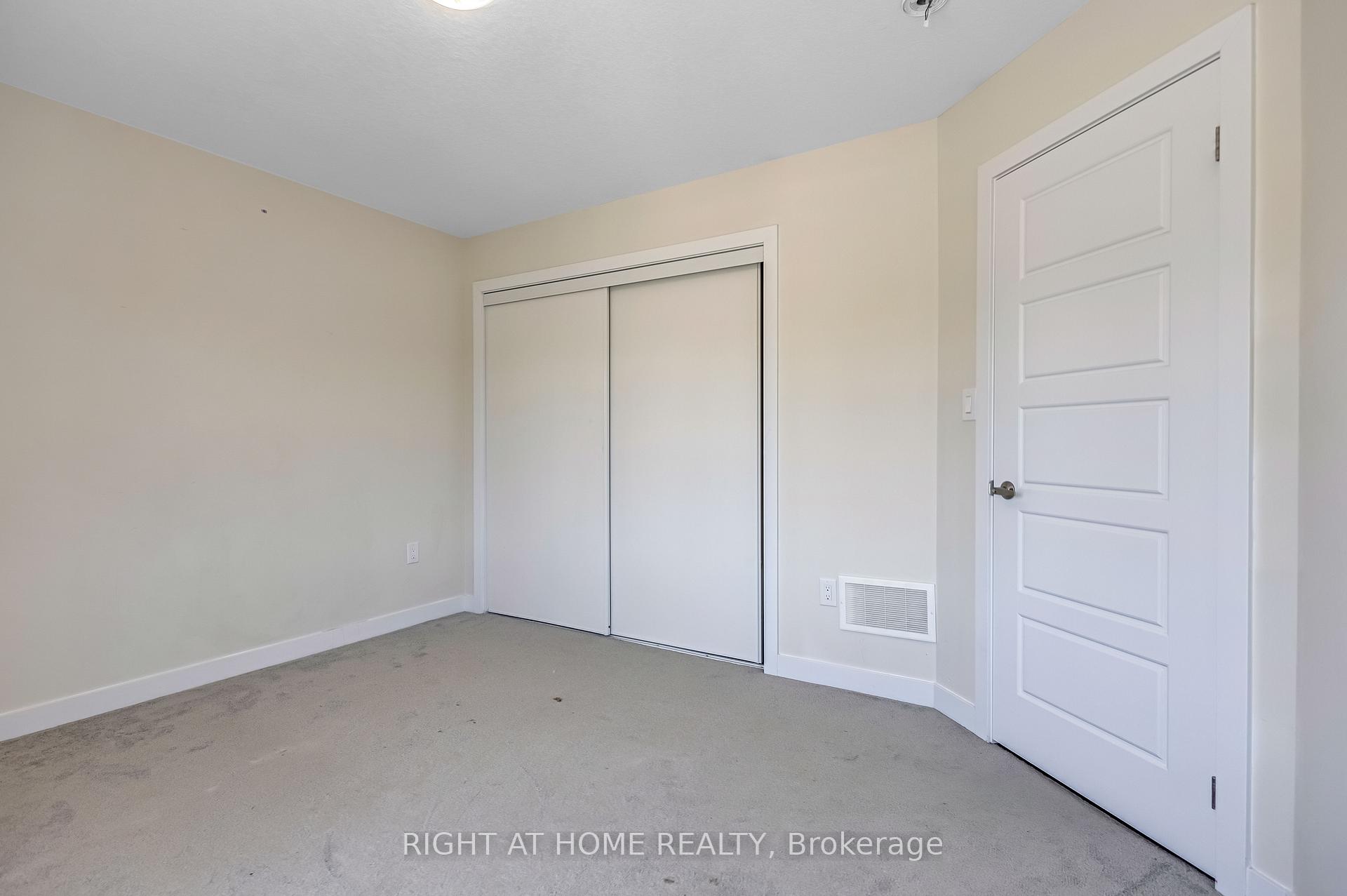Photo 29 of 44 Santos Drive, Haldimand — HOMEH