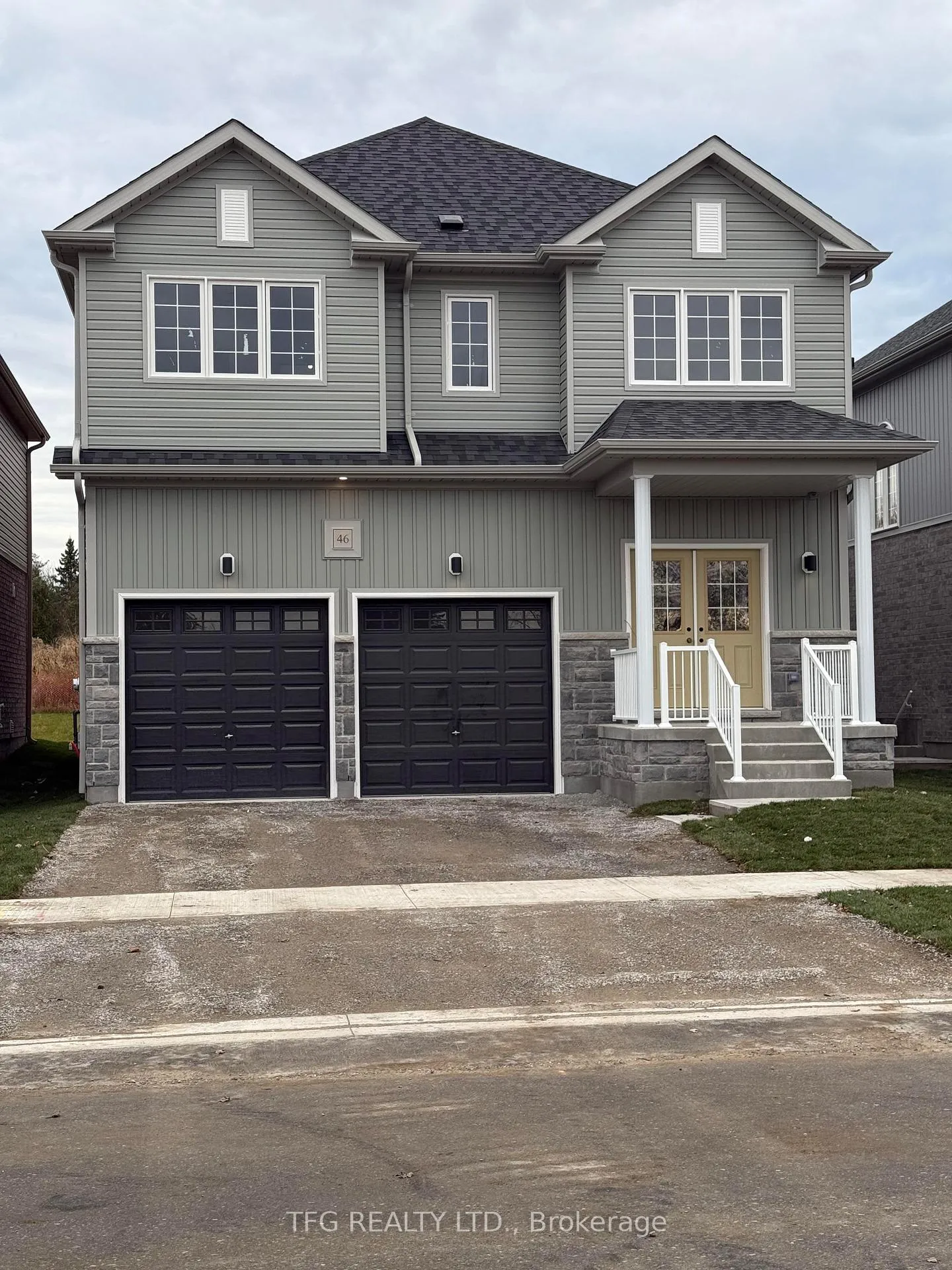 Photo 2 of 46 Broome Avenue, Clarington, Courtice — HOMEH