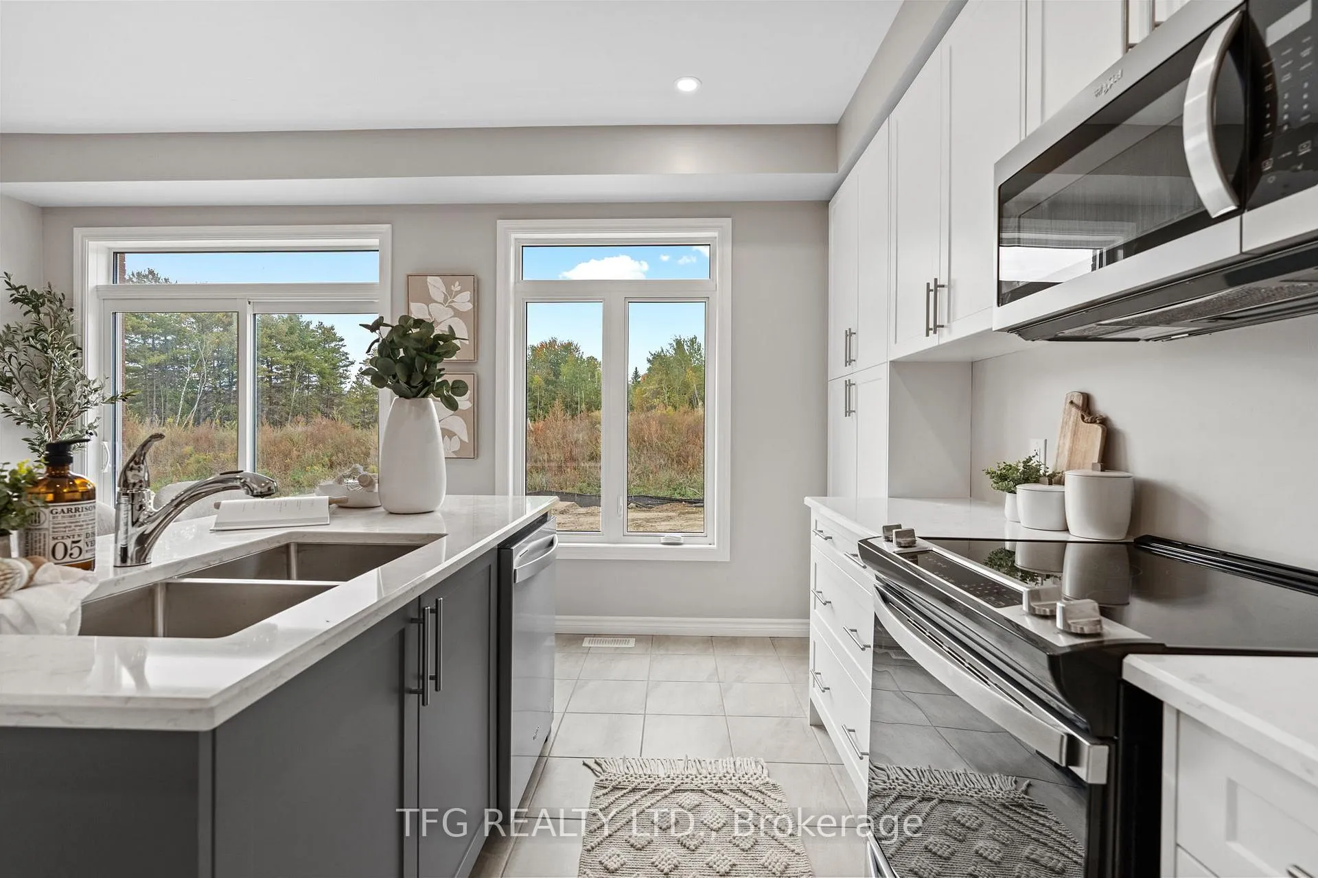 Photo 12 of 46 Broome Avenue, Clarington, Courtice — HOMEH