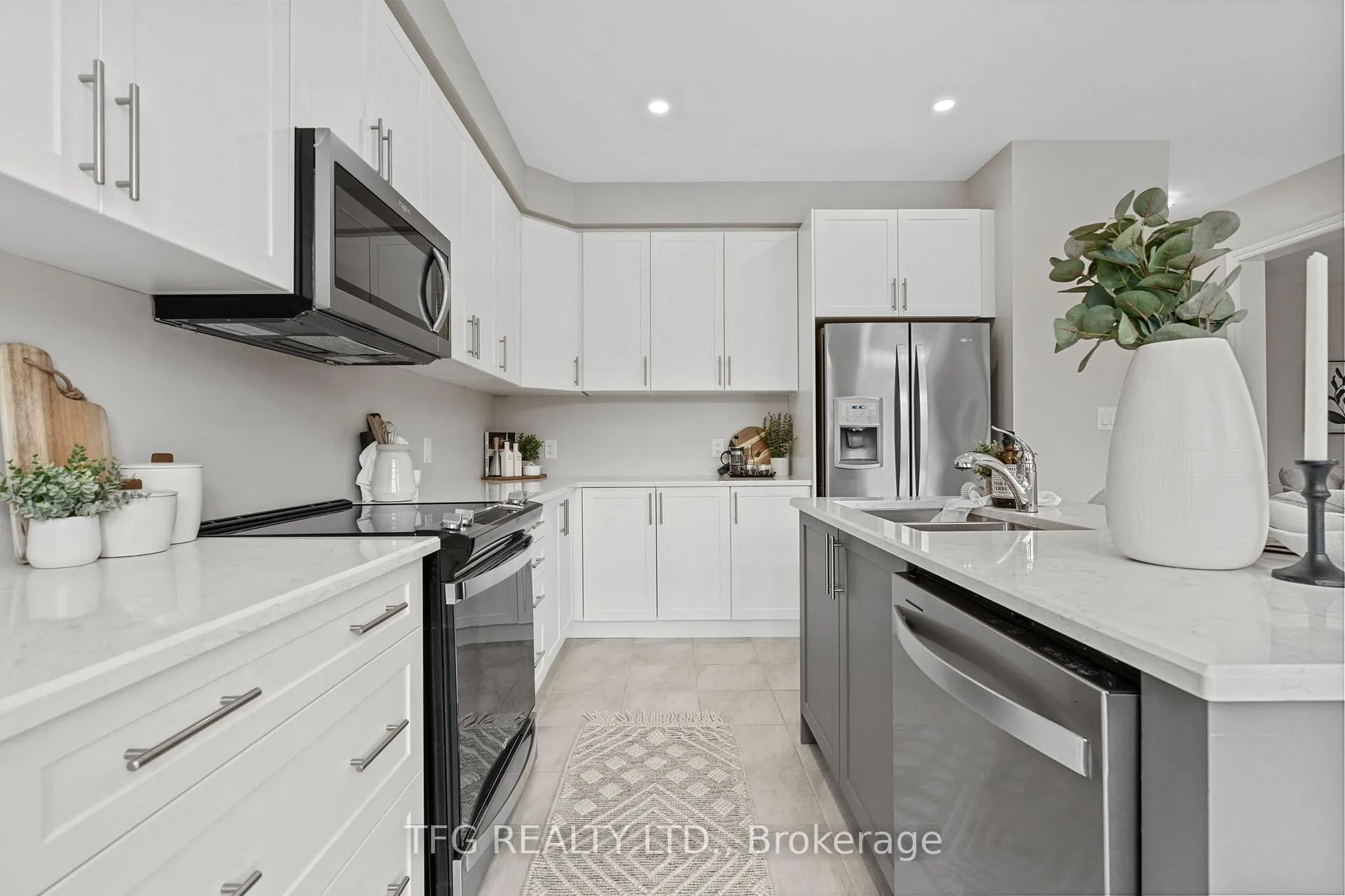 Photo 13 of 46 Broome Avenue, Clarington, Courtice — HOMEH