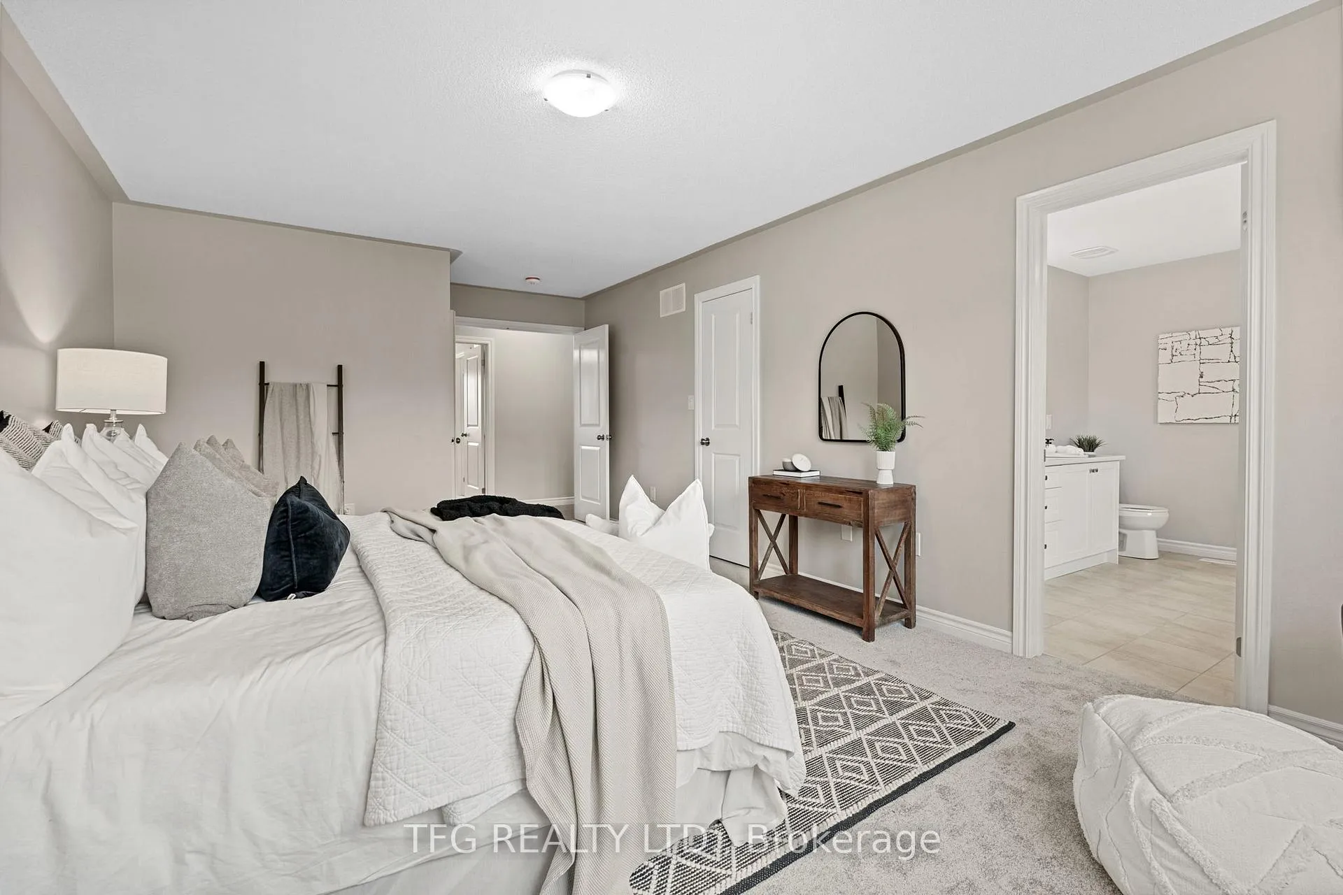 Photo 22 of 46 Broome Avenue, Clarington, Courtice — HOMEH