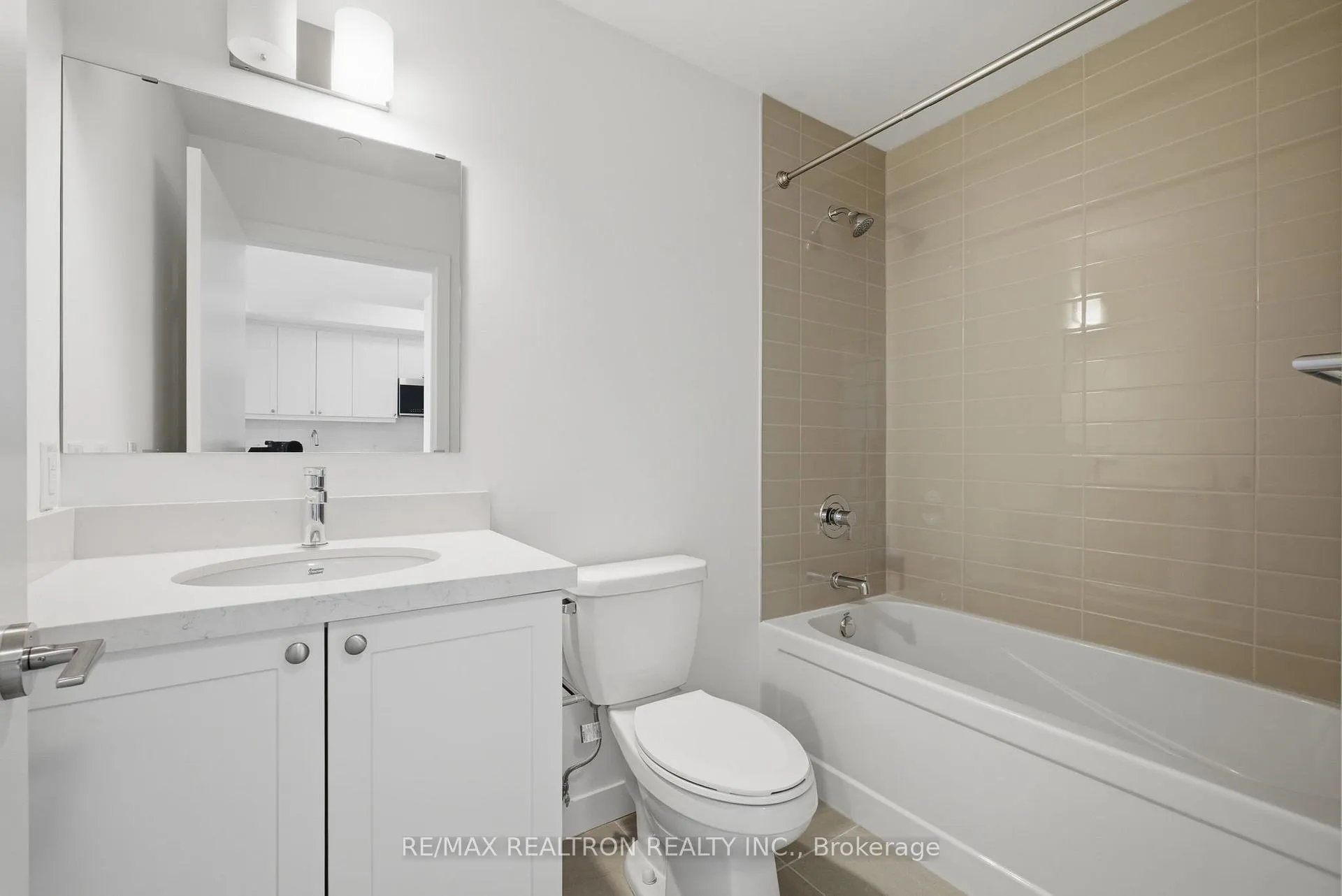 Photo 7 of Unit 203, 51 Clarington Boulevard, Clarington, Bowmanville — HOMEH