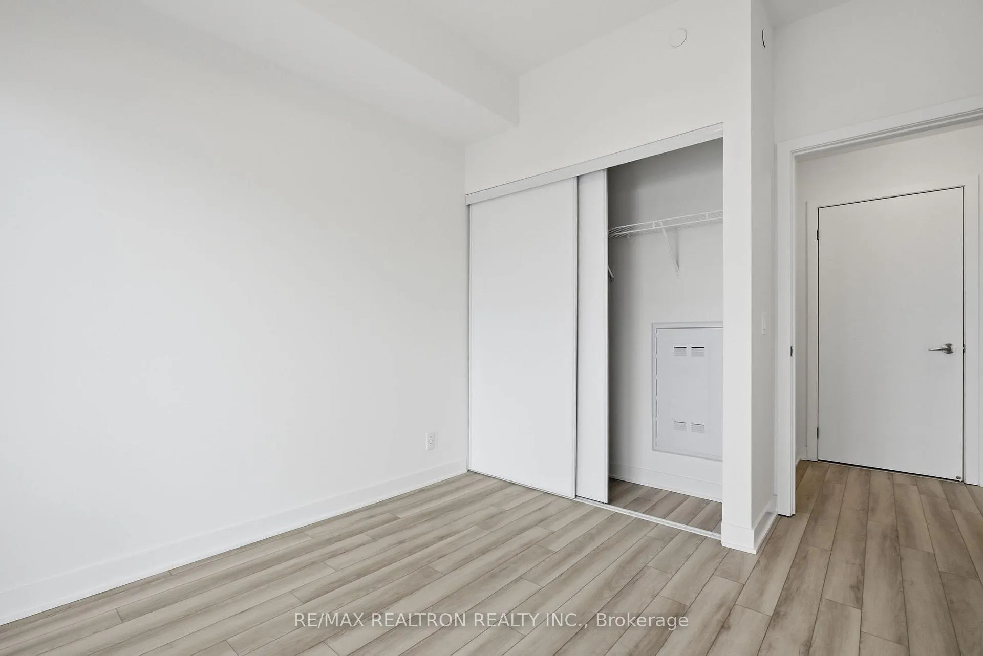 Photo 9 of Unit 203, 51 Clarington Boulevard, Clarington, Bowmanville — HOMEH