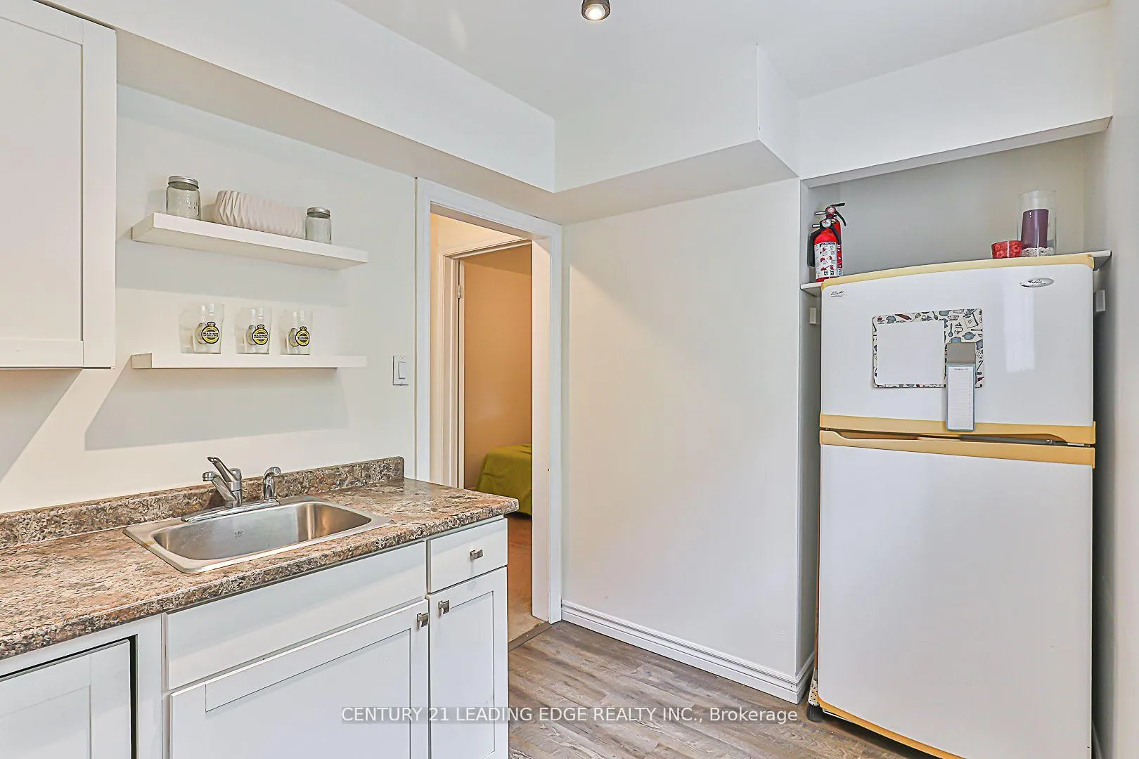 Photo 16 of 1422 Outlet Drive, Oshawa, Lakeview — HOMEH