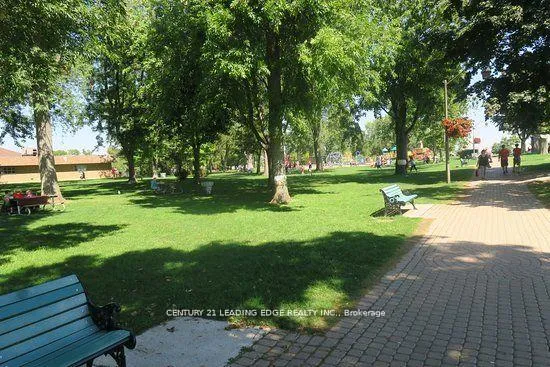 Photo 25 of 1422 Outlet Drive, Oshawa, Lakeview — HOMEH