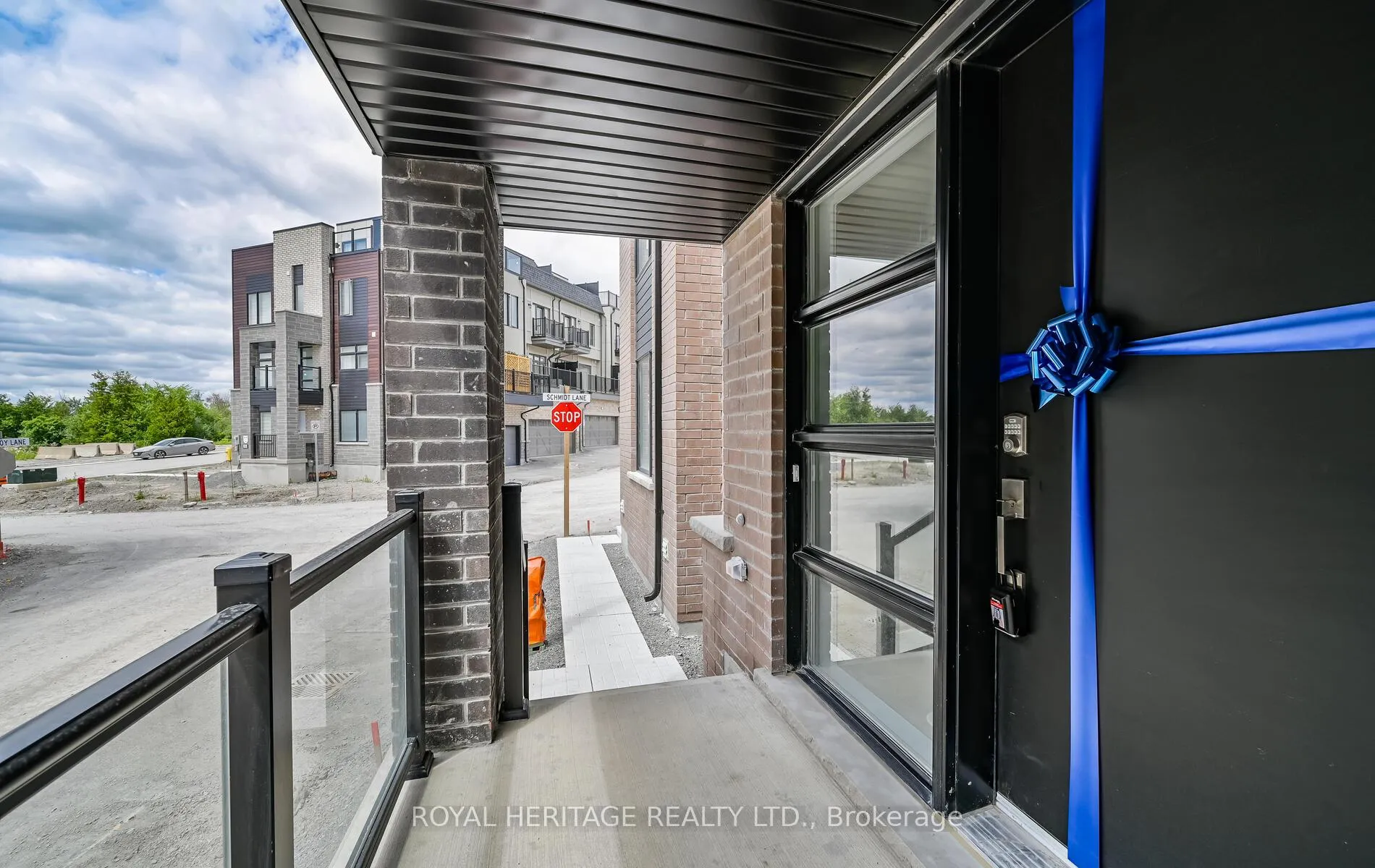 Photo 5 of 5 Schmidt Lane, Markham, Angus Glen — HOMEH