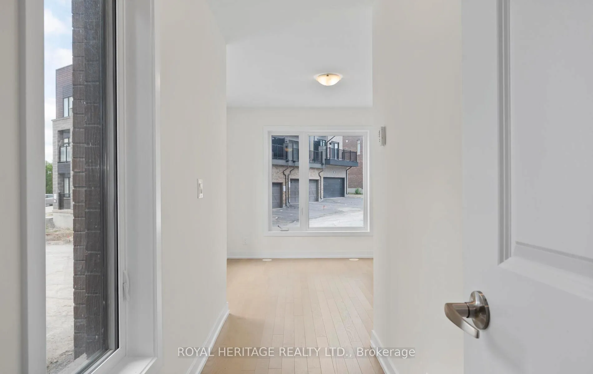 Photo 7 of 5 Schmidt Lane, Markham, Angus Glen — HOMEH