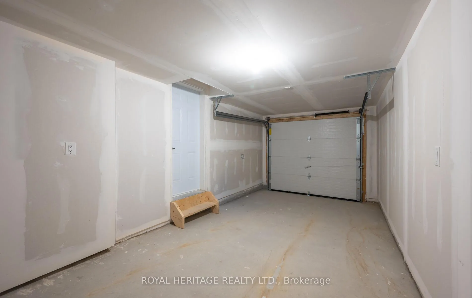 Photo 11 of 5 Schmidt Lane, Markham, Angus Glen — HOMEH