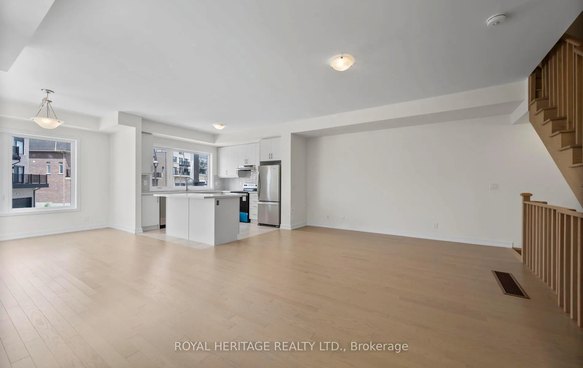 Photo 13 of 5 Schmidt Lane, Markham, Angus Glen — HOMEH