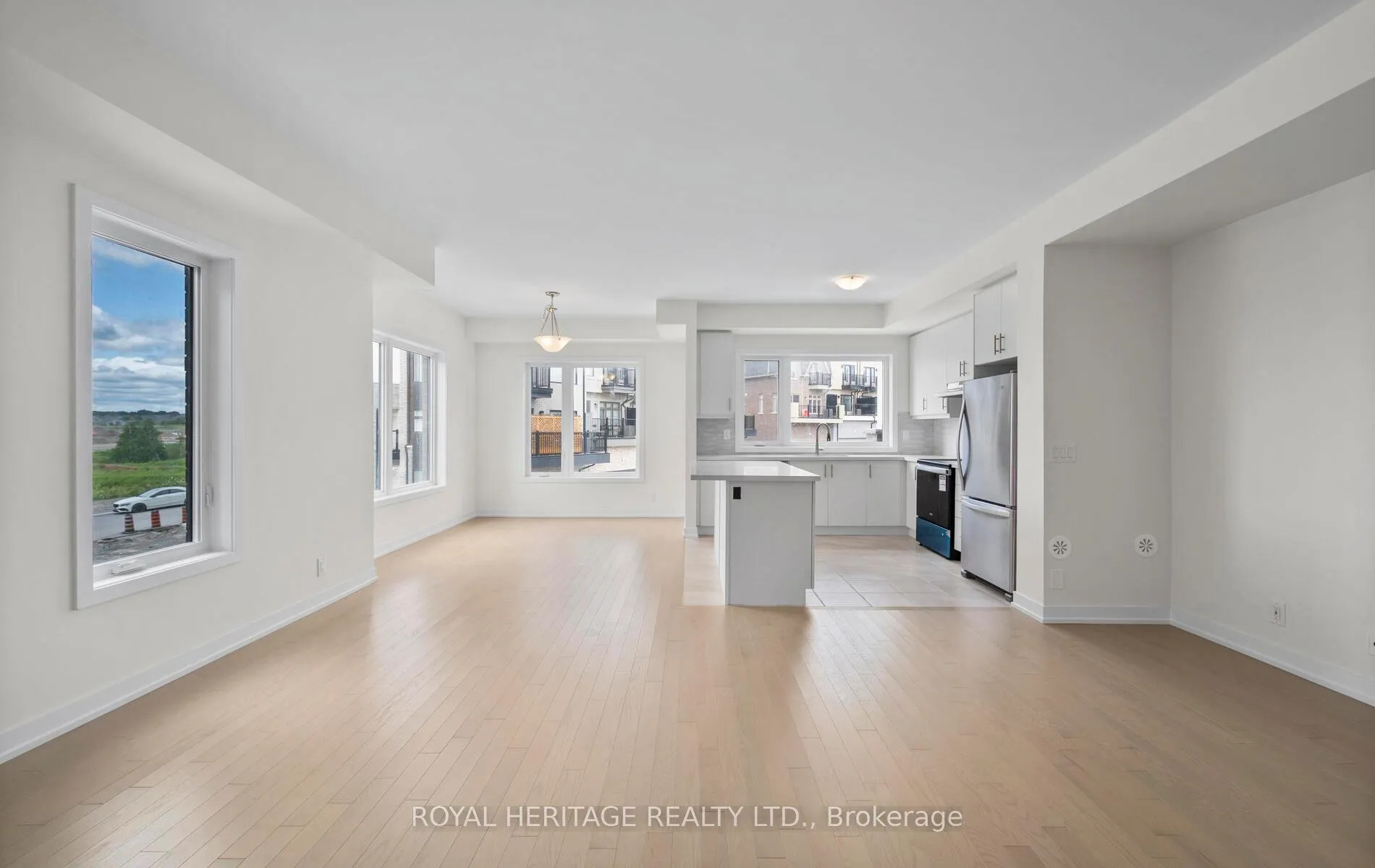 Photo 14 of 5 Schmidt Lane, Markham, Angus Glen — HOMEH