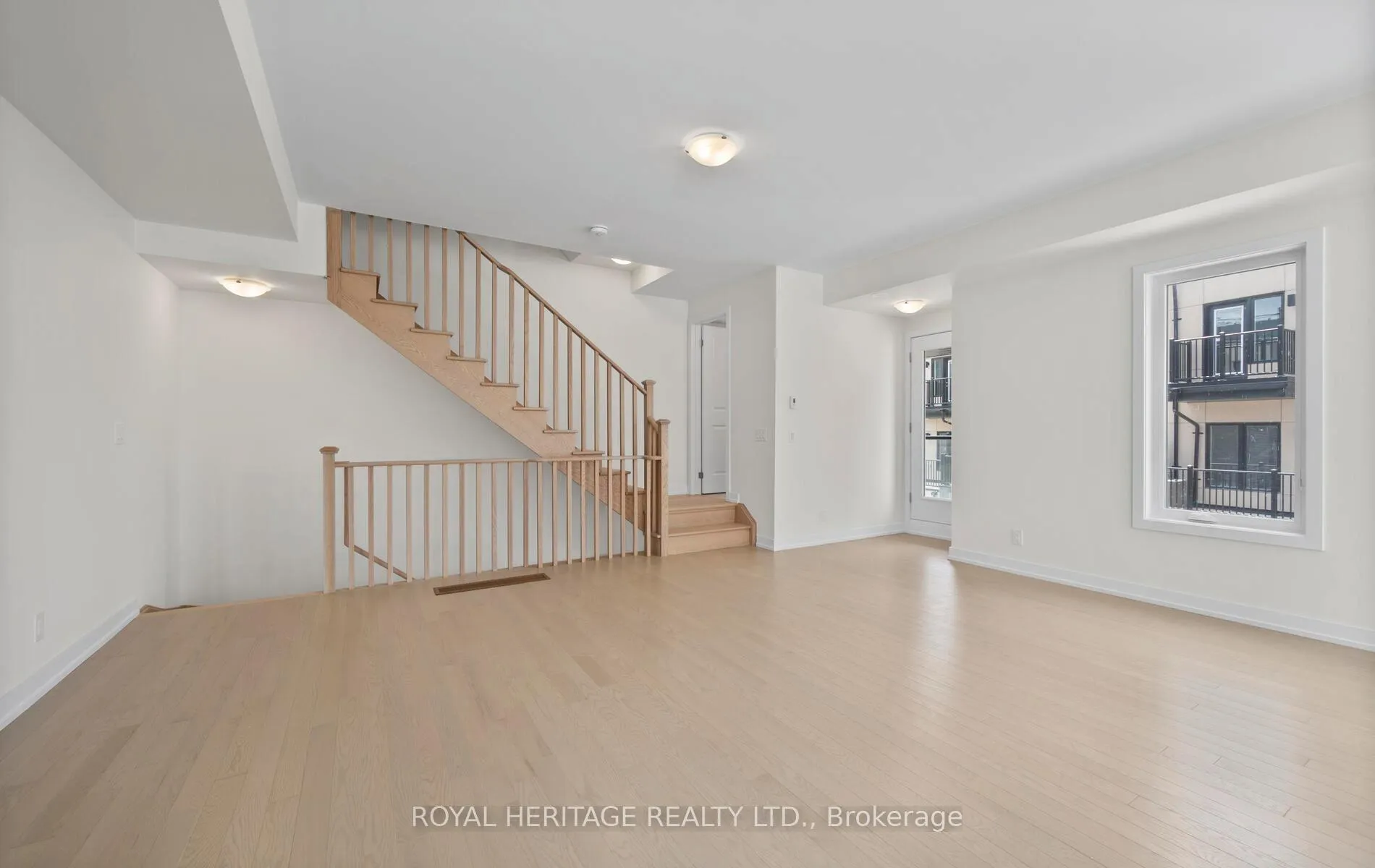 Photo 18 of 5 Schmidt Lane, Markham, Angus Glen — HOMEH
