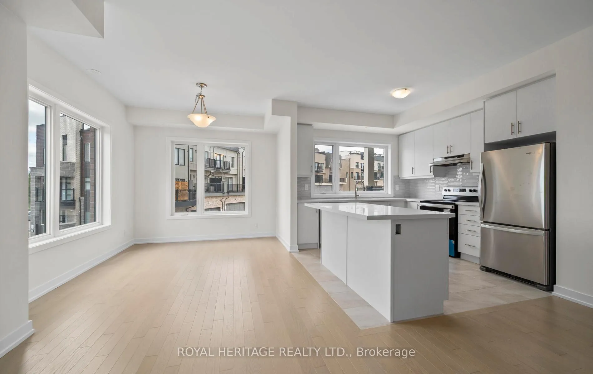 Photo 20 of 5 Schmidt Lane, Markham, Angus Glen — HOMEH