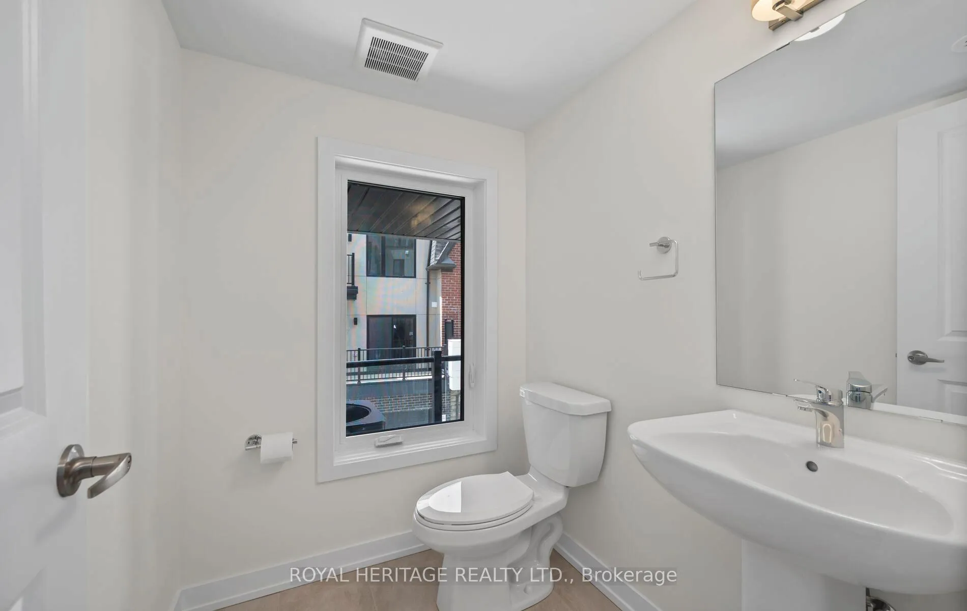 Photo 24 of 5 Schmidt Lane, Markham, Angus Glen — HOMEH