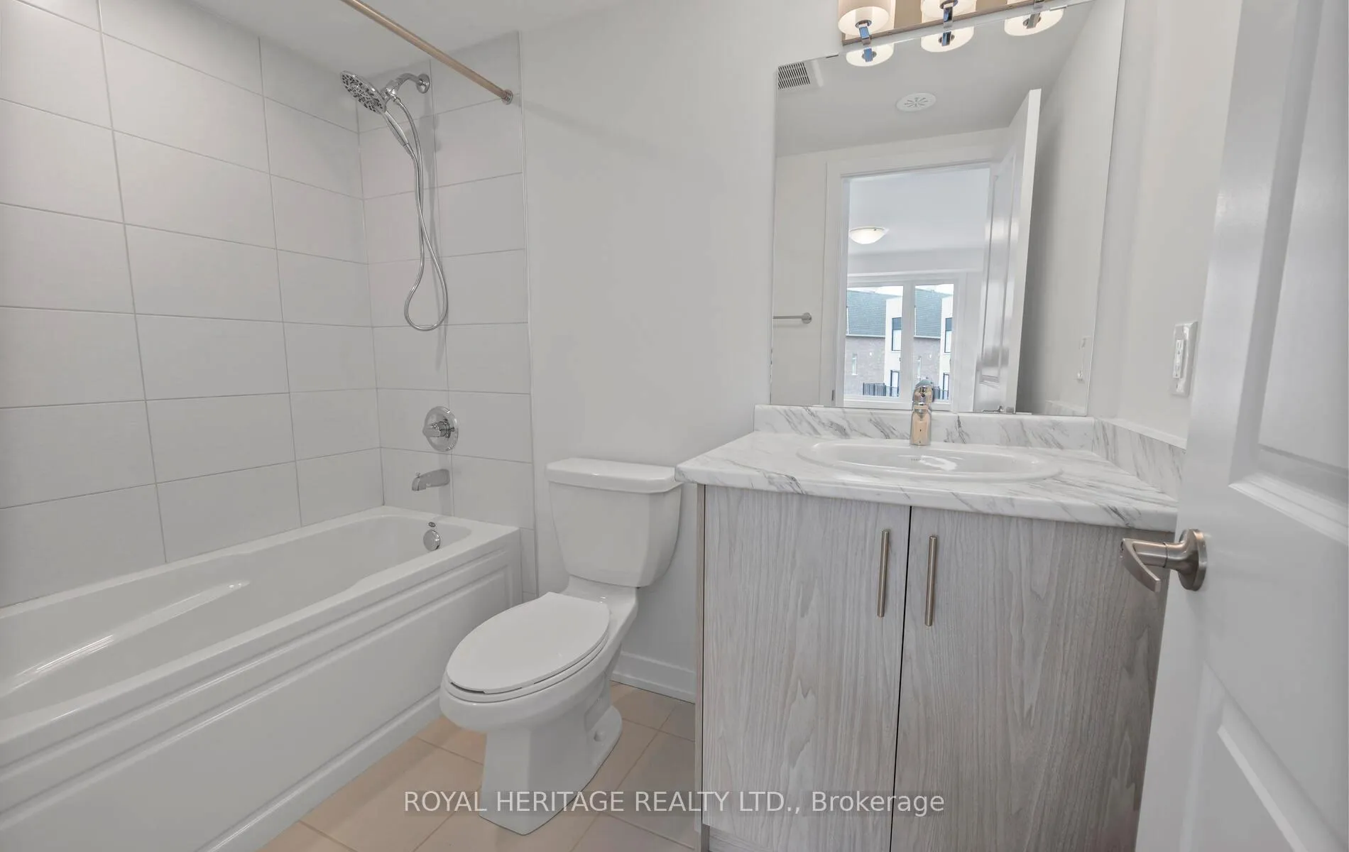 Photo 28 of 5 Schmidt Lane, Markham, Angus Glen — HOMEH
