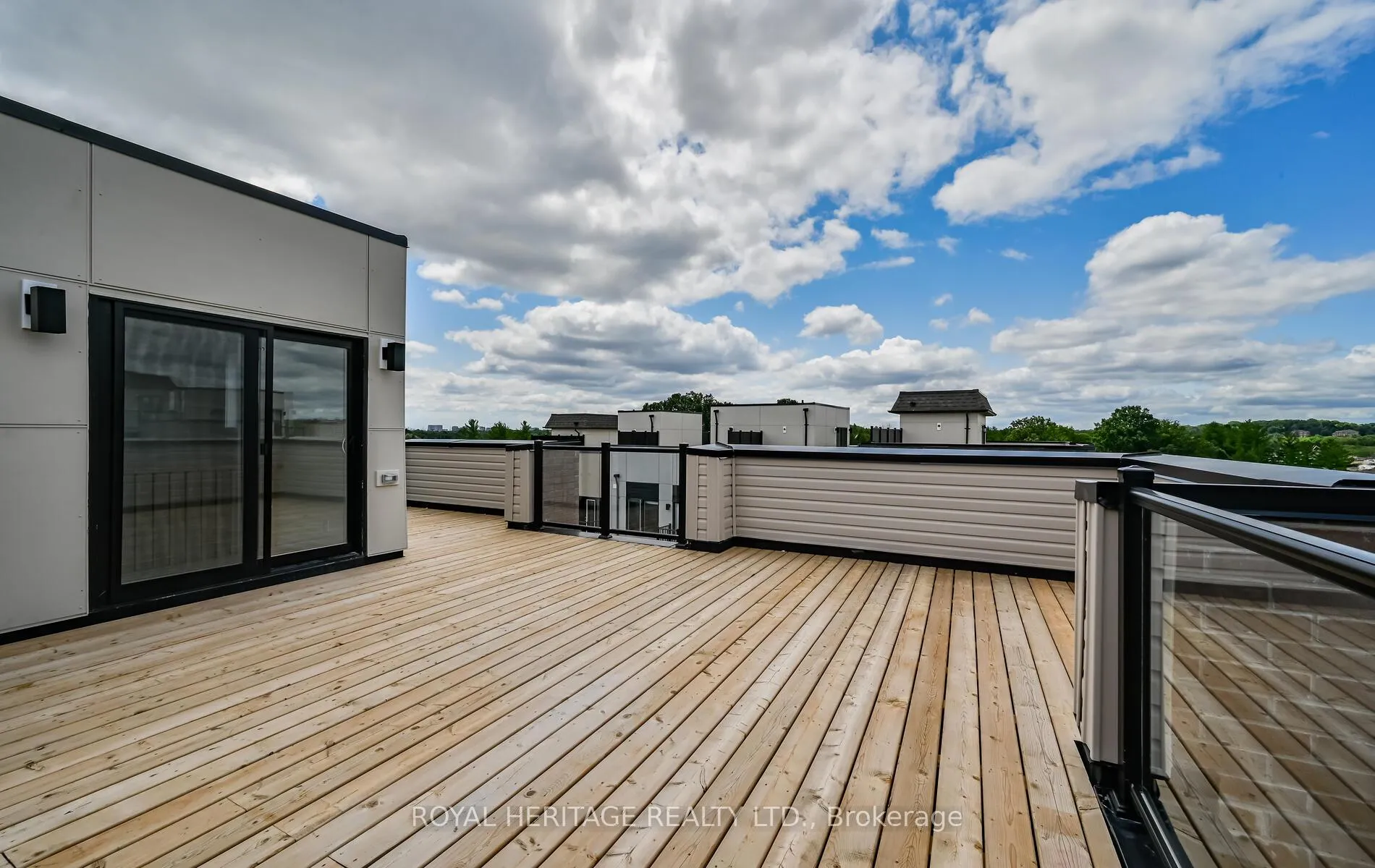 Photo 37 of 5 Schmidt Lane, Markham, Angus Glen — HOMEH
