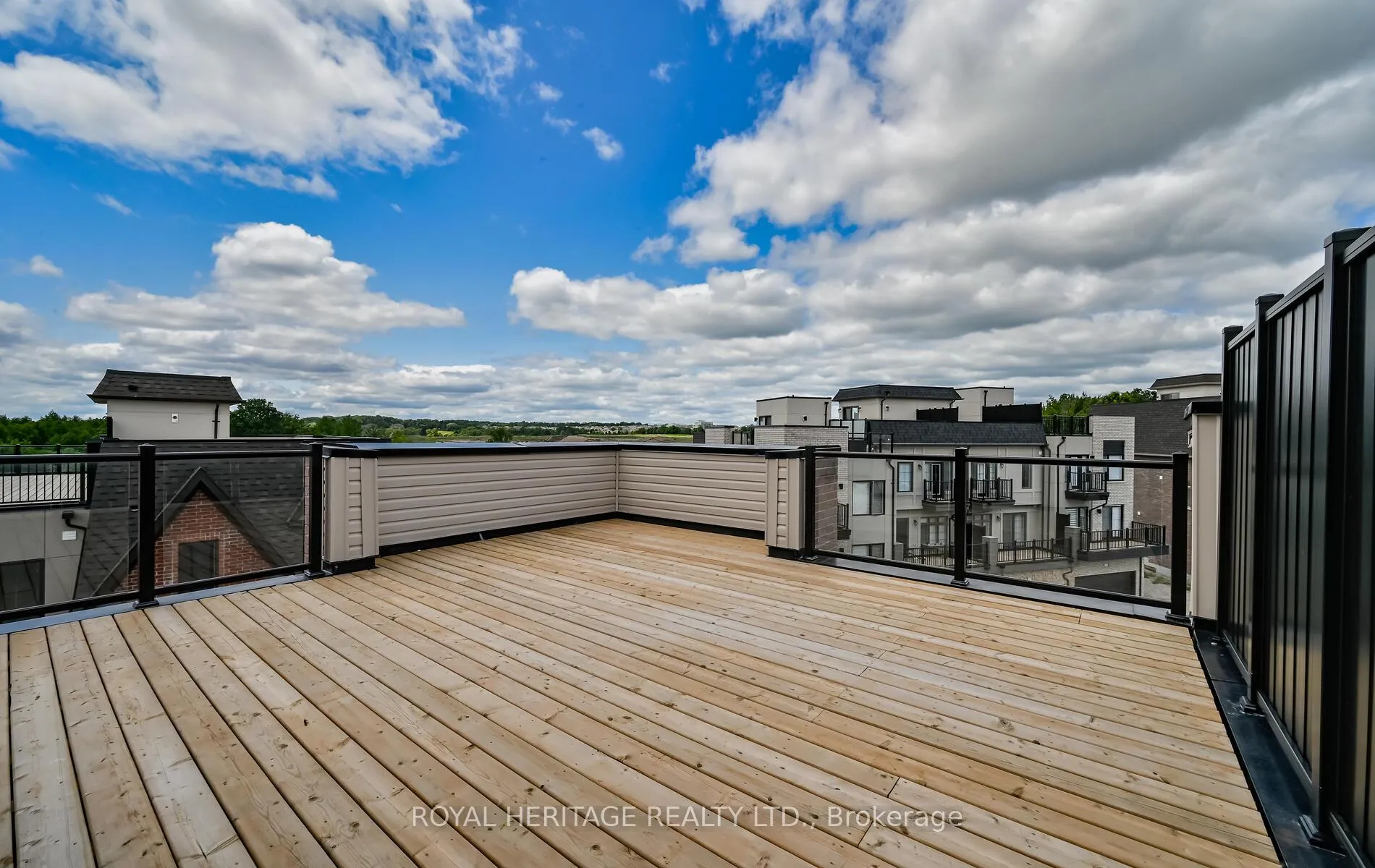 Photo 39 of 5 Schmidt Lane, Markham, Angus Glen — HOMEH