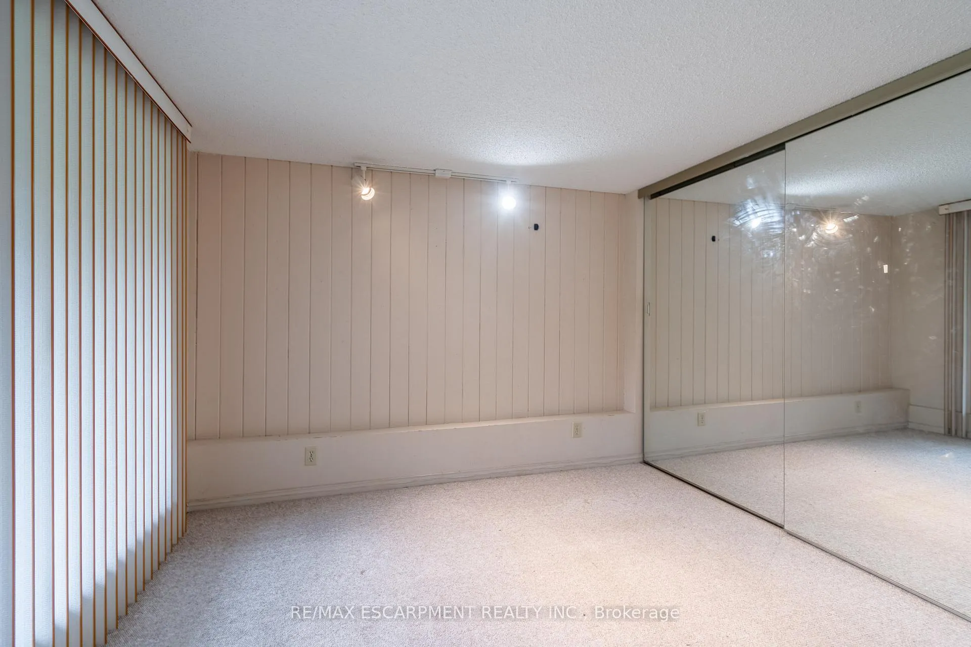 Photo 27 of 60 Atkinson Boulevard, Hamilton, Pleasant View — HOMEH