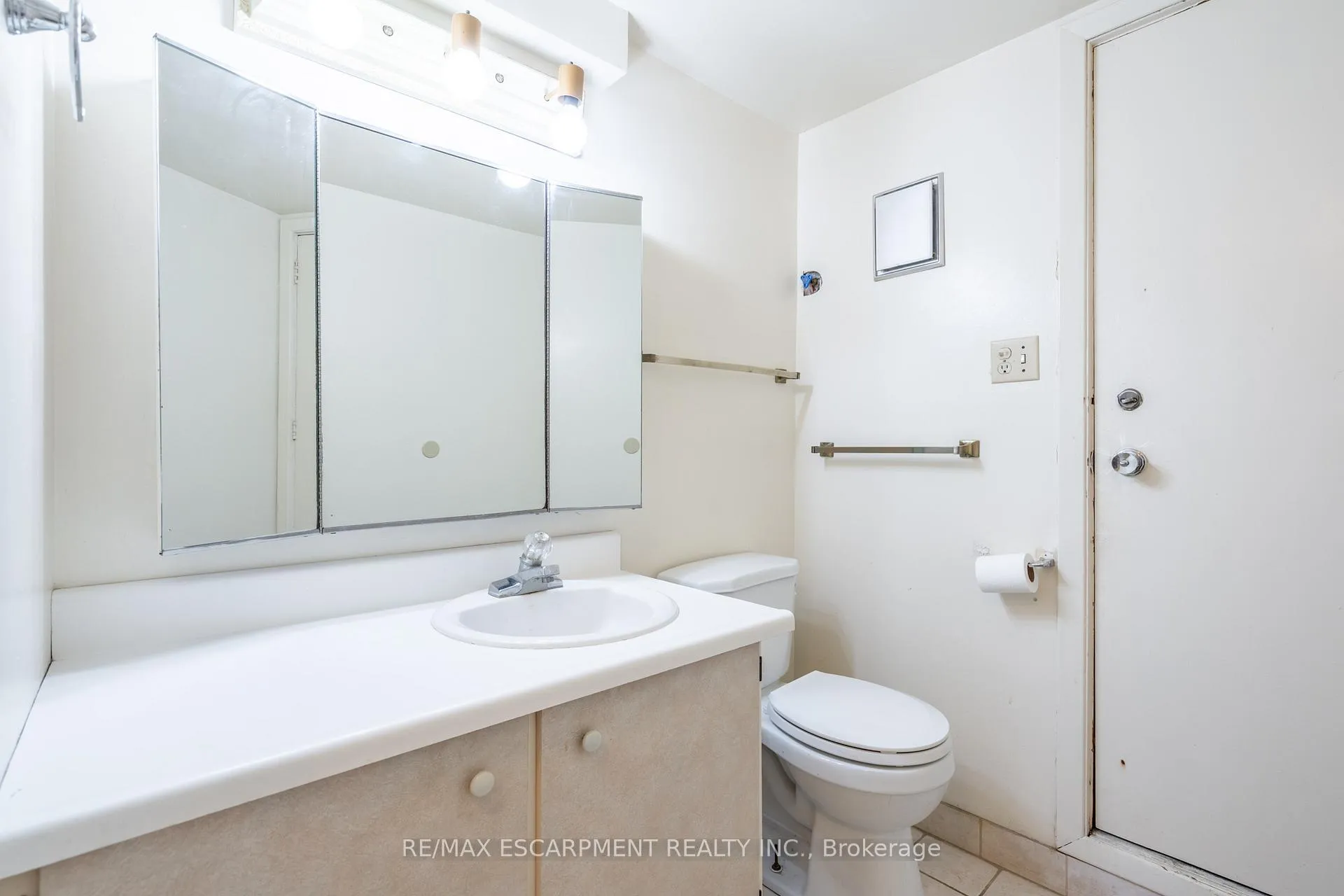 Photo 29 of 60 Atkinson Boulevard, Hamilton, Pleasant View — HOMEH