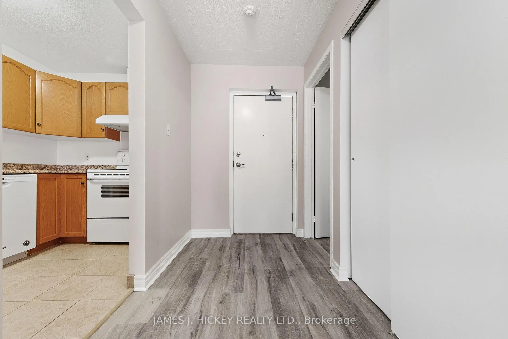 Photo 5 of Unit 201, 1 Brockhouse Way, Deep River, Deep River — HOMEH
