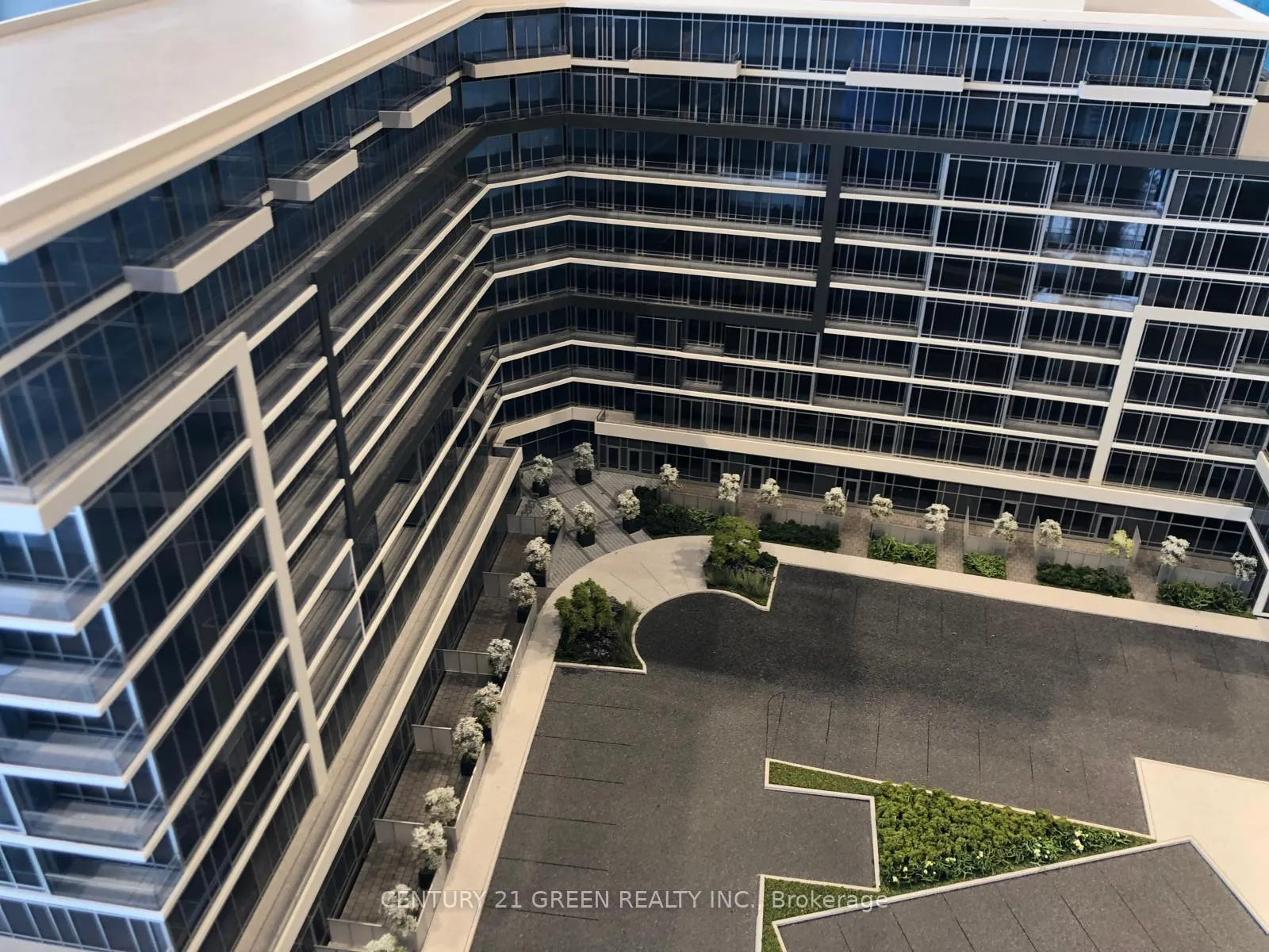 Front of Unit 242, 395 Dundas Street W