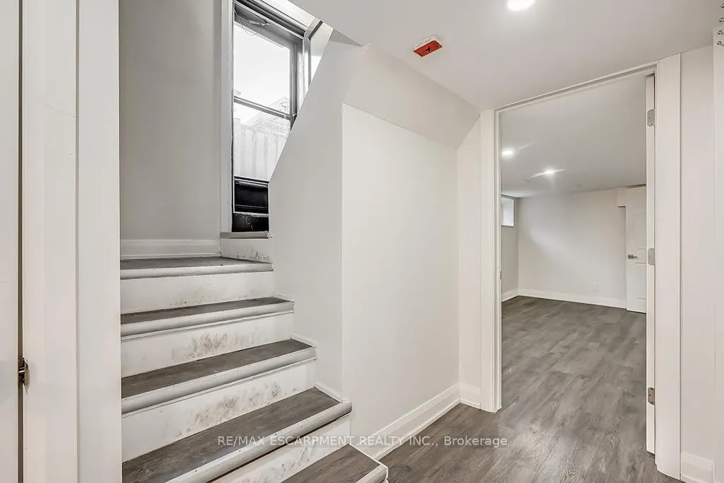 Photo 4 of Unit Lower, 38 Ashford Boulevard, Hamilton, Blakeley — HOMEH
