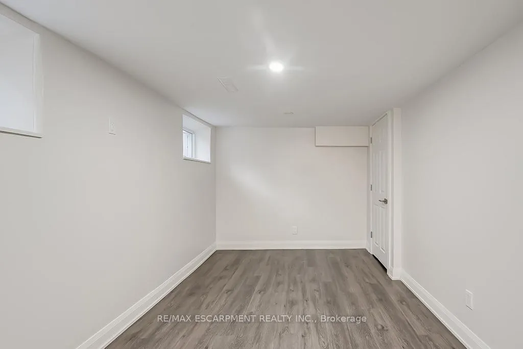 Photo 7 of Unit Lower, 38 Ashford Boulevard, Hamilton, Blakeley — HOMEH