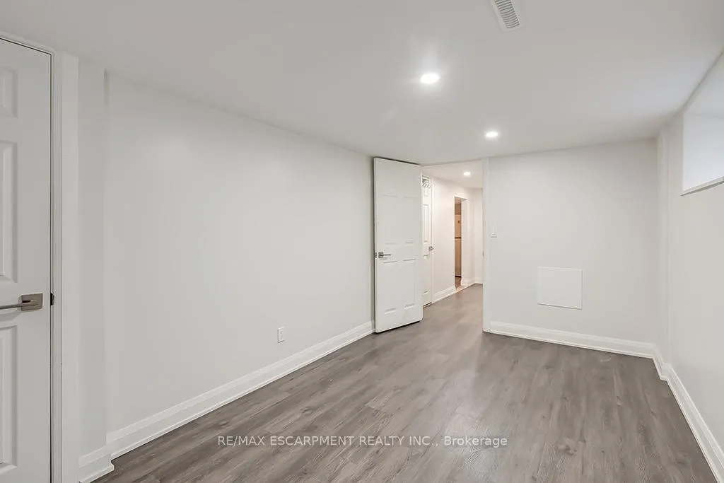 Photo 8 of Unit Lower, 38 Ashford Boulevard, Hamilton, Blakeley — HOMEH