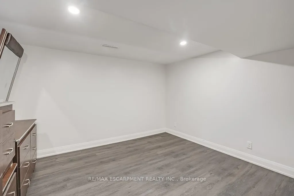 Photo 9 of Unit Lower, 38 Ashford Boulevard, Hamilton, Blakeley — HOMEH