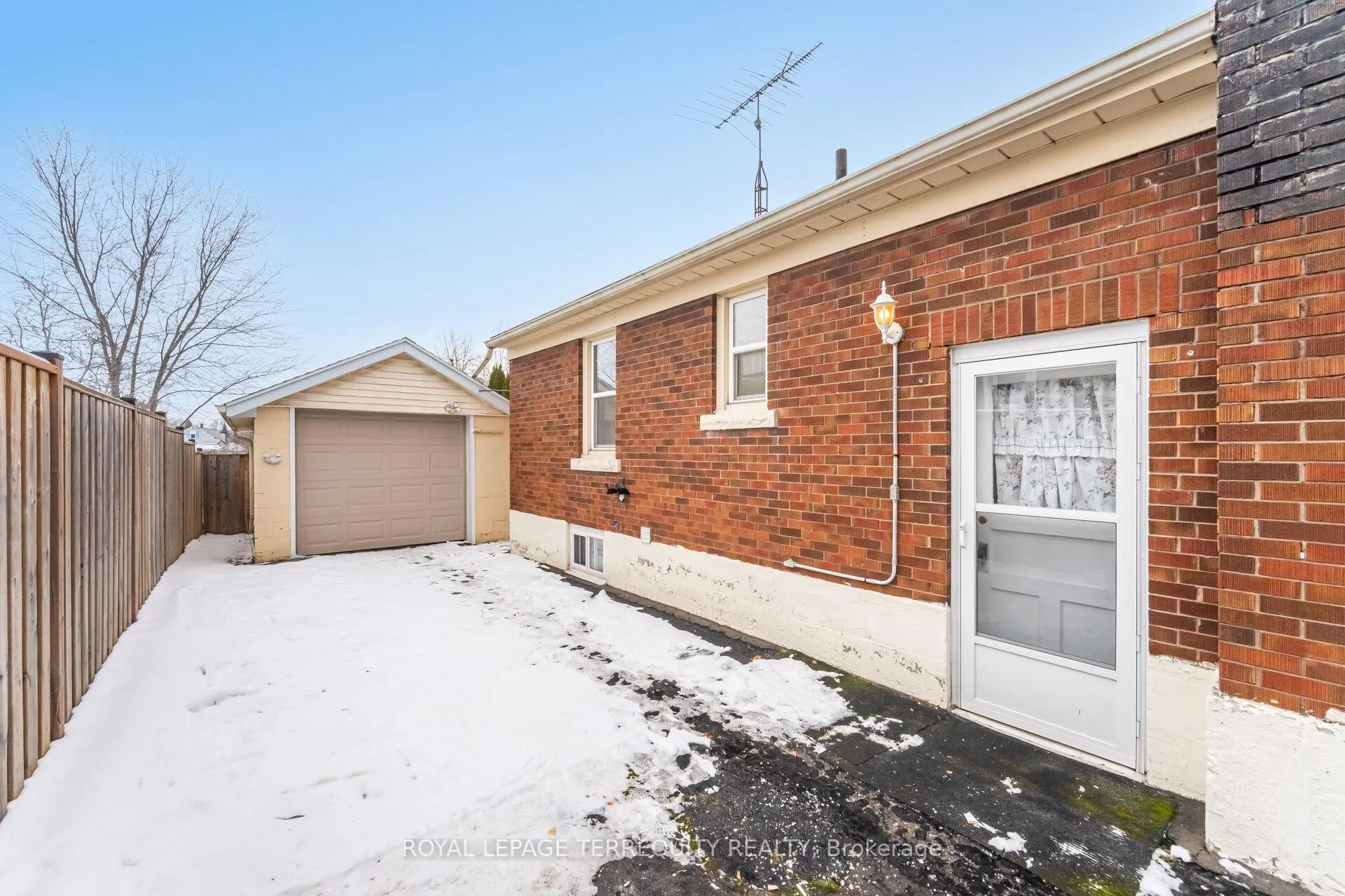Photo 23 of 6001 North Street, Niagara Falls, Hospital — HOMEH