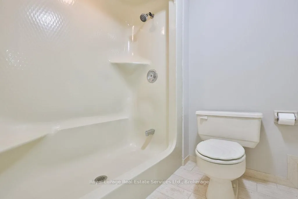 Photo 34 of Unit 607, 2170 Marine Drive, Oakville, Bronte — HOMEH